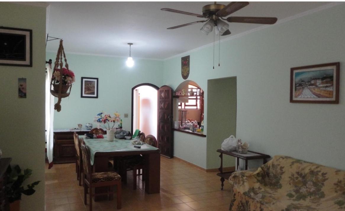 Three-Bedroom House photo 3