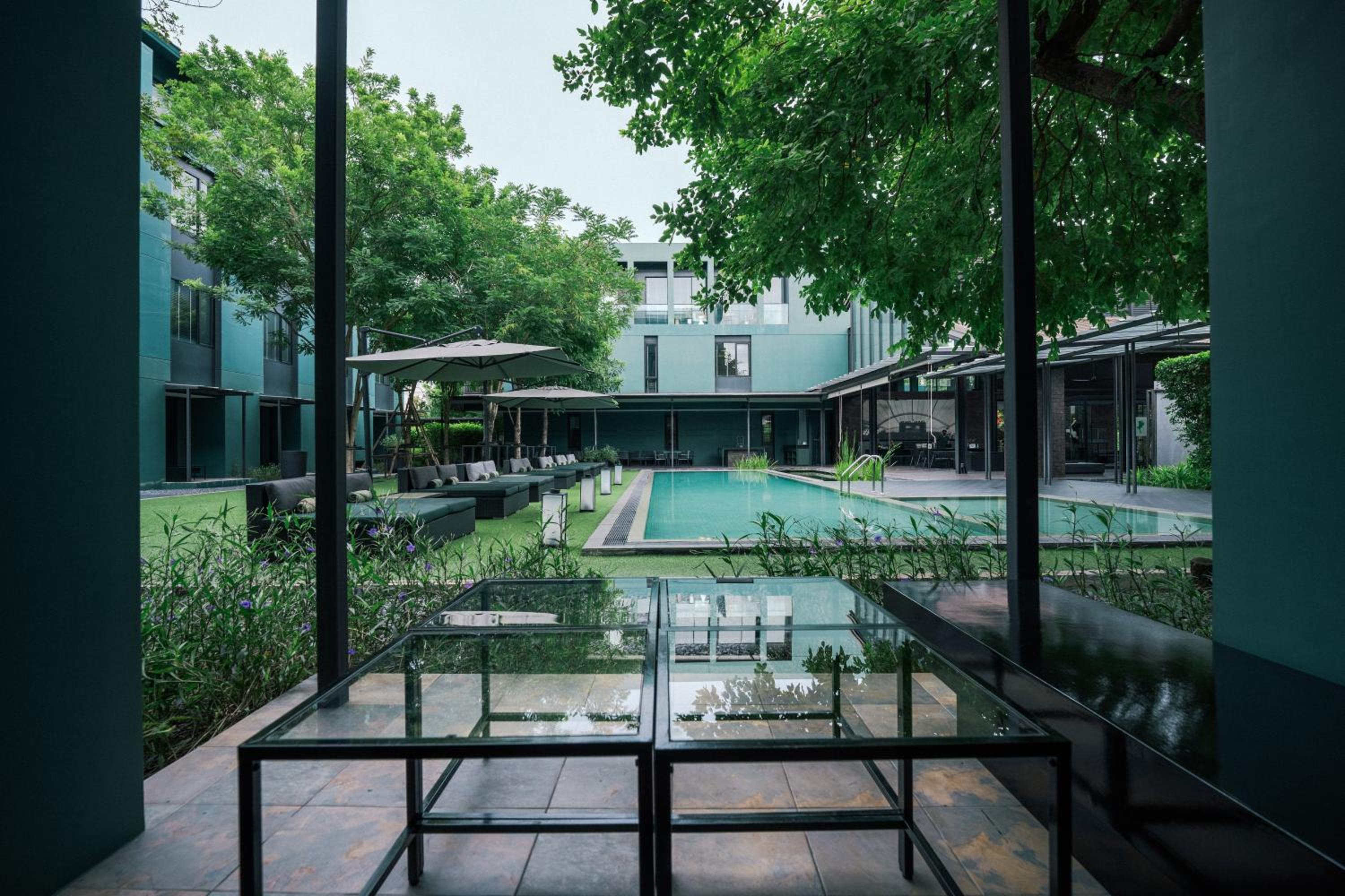 Lakorn Poolside photo 3