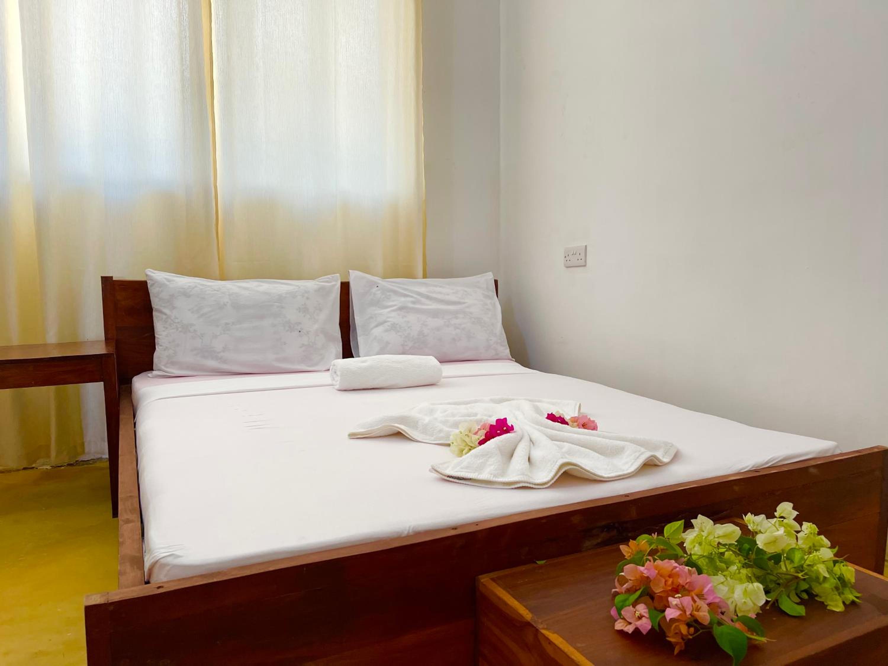 Standard Double Room - Photo 3