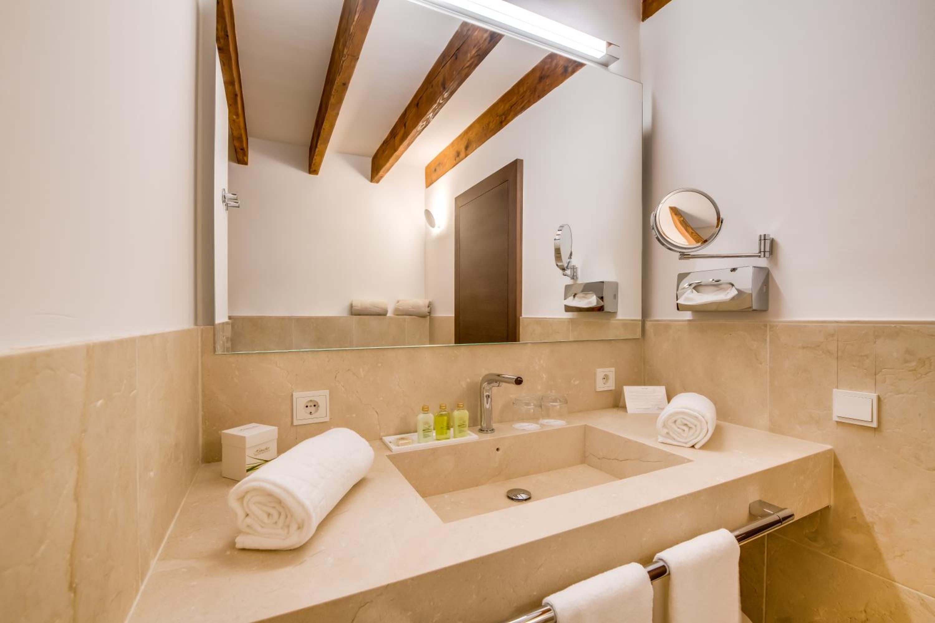 Habitación Estándar con Cama King Habitación Estándar con Cama King