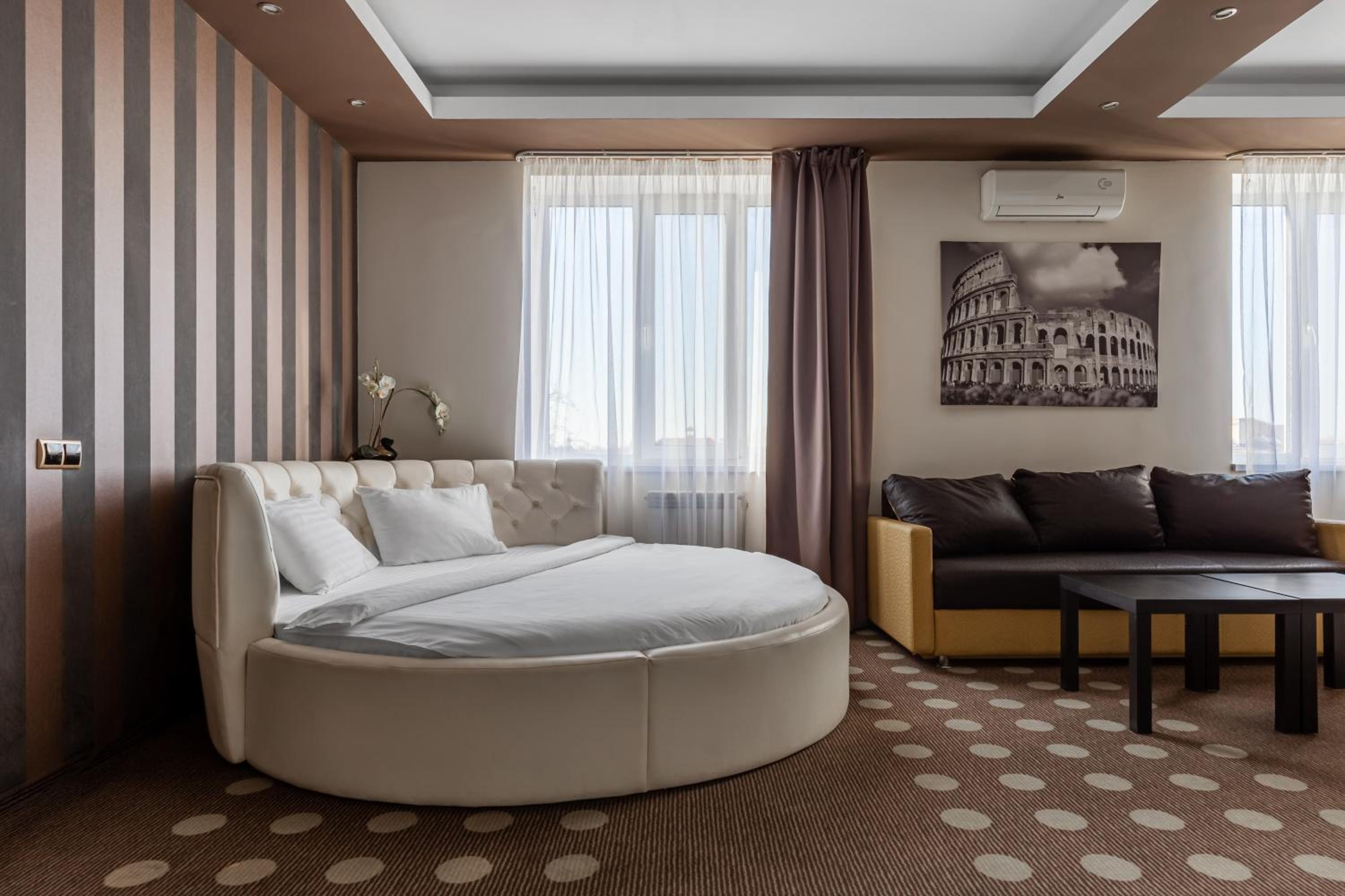 Suite with Spa Bath