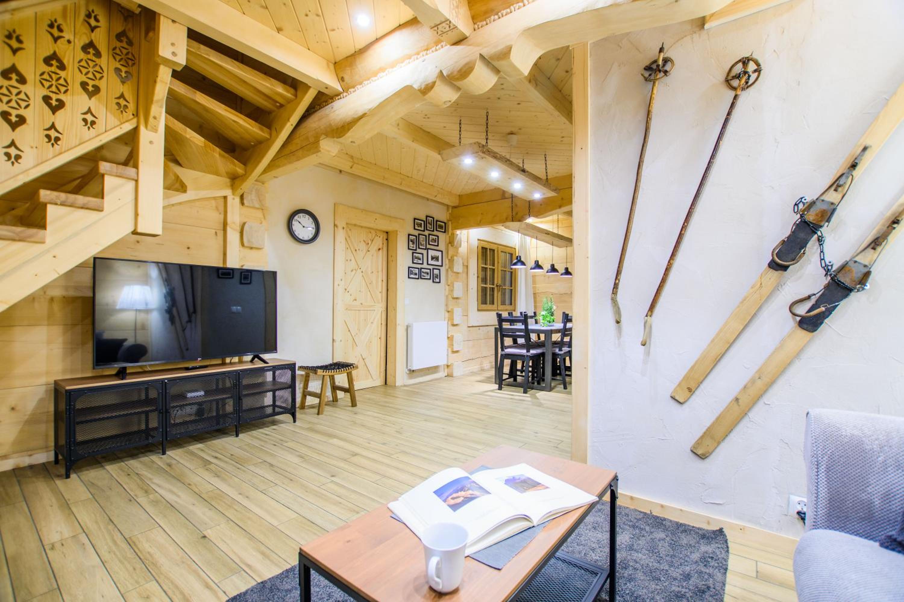 Three-Bedroom Chalet photo 1