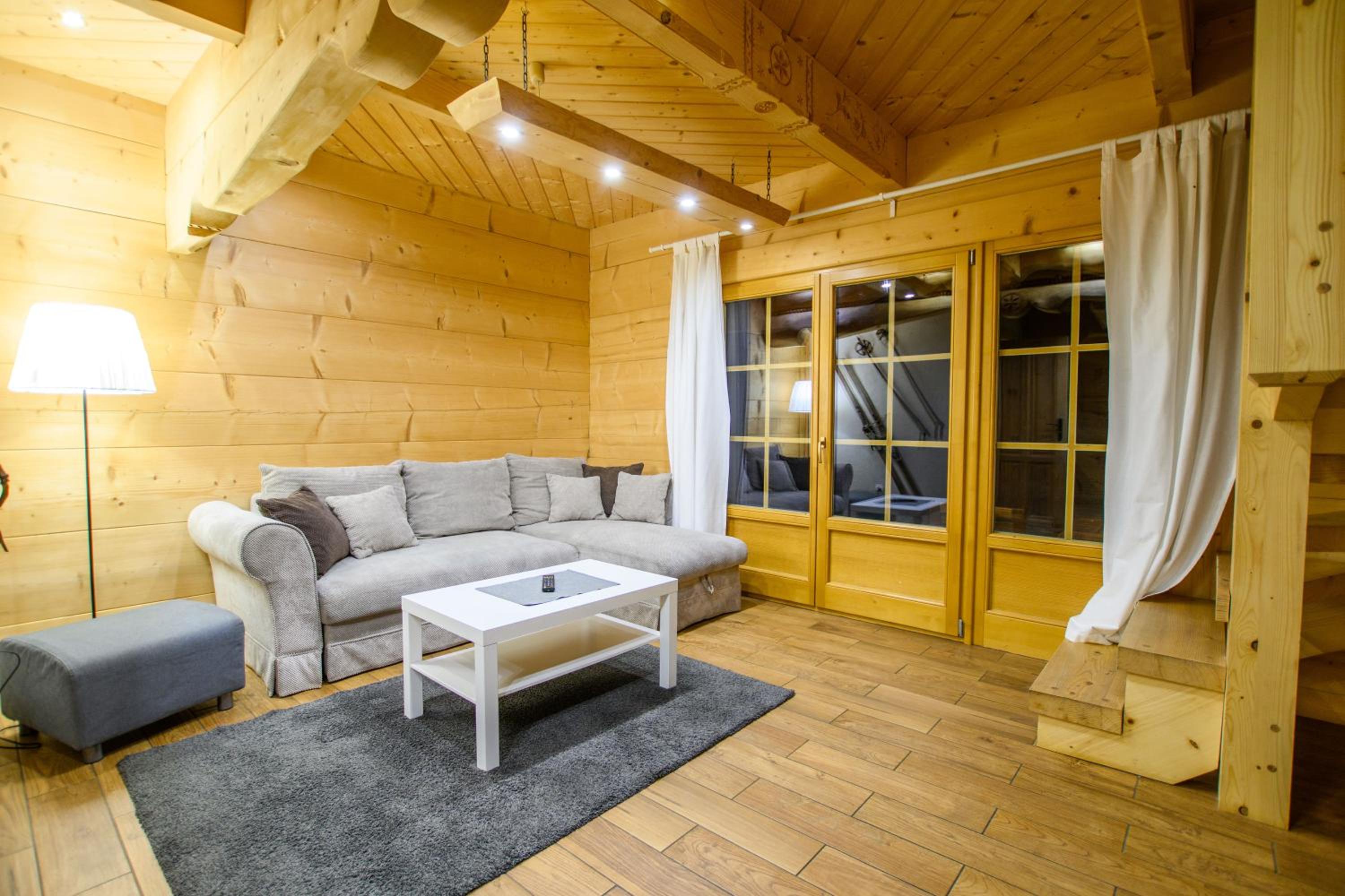 Three-Bedroom Chalet photo 3