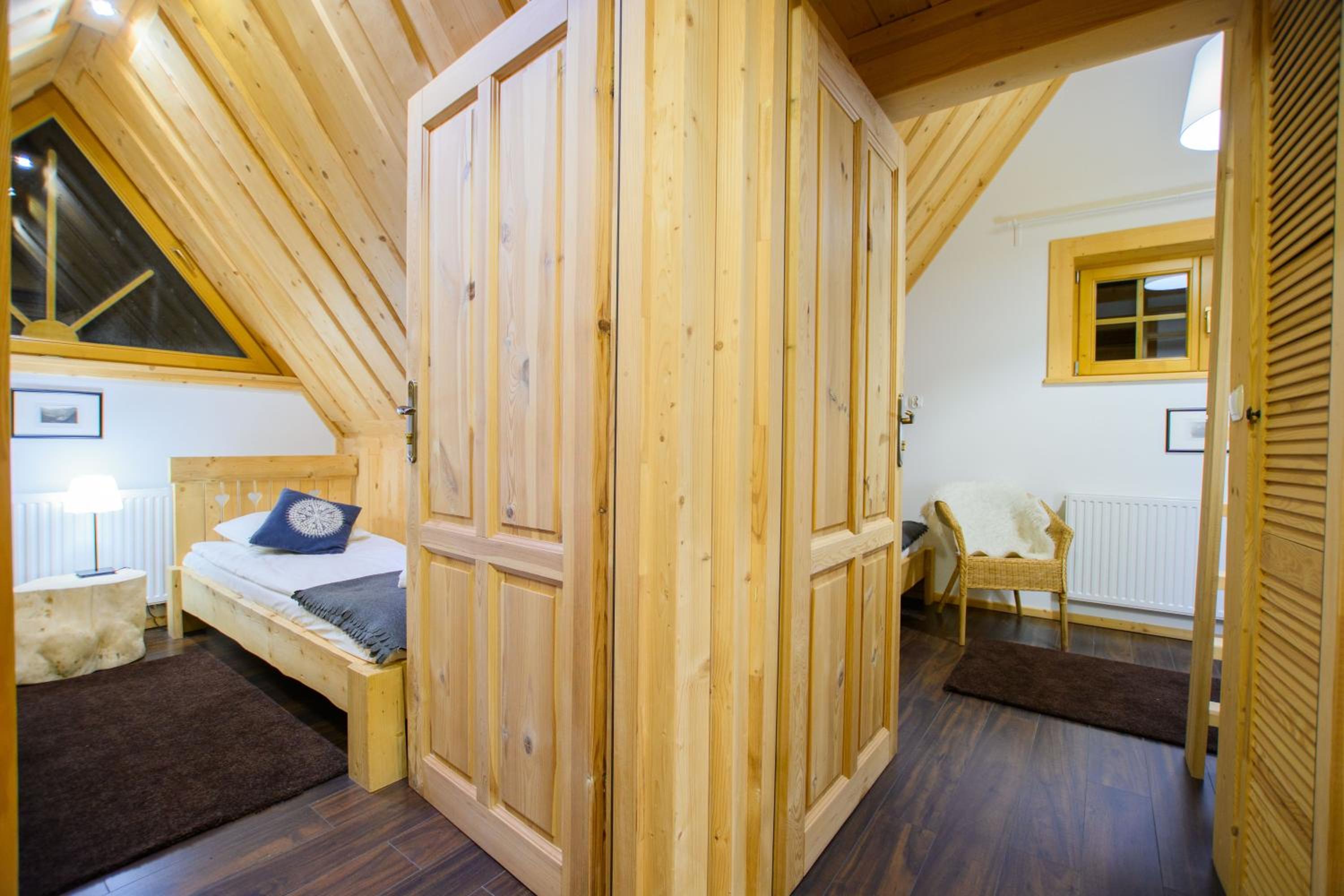 Three-Bedroom Chalet photo 3