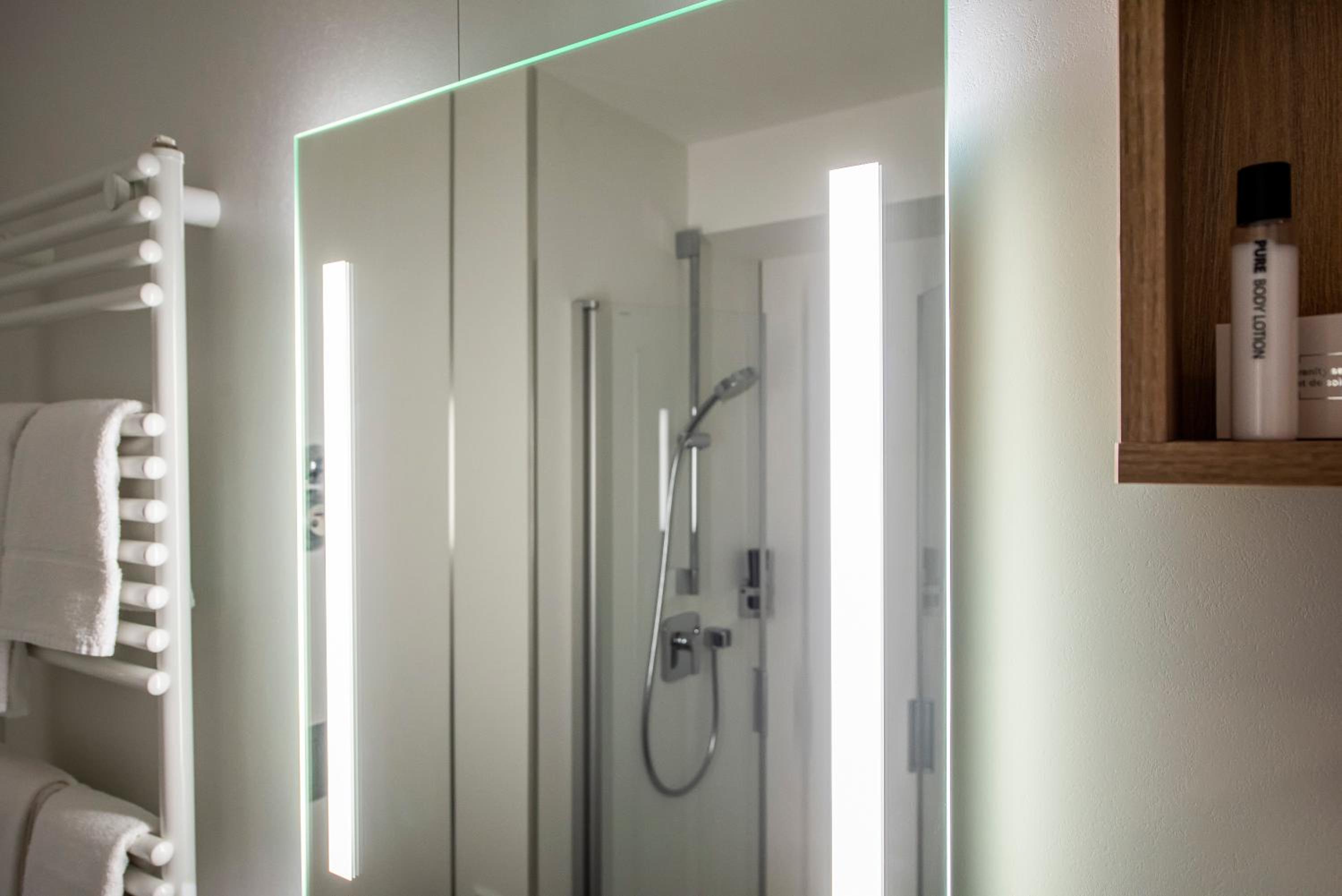 Double Room Pure
