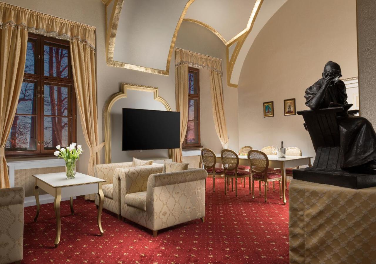 Presidential Apartment photo 1