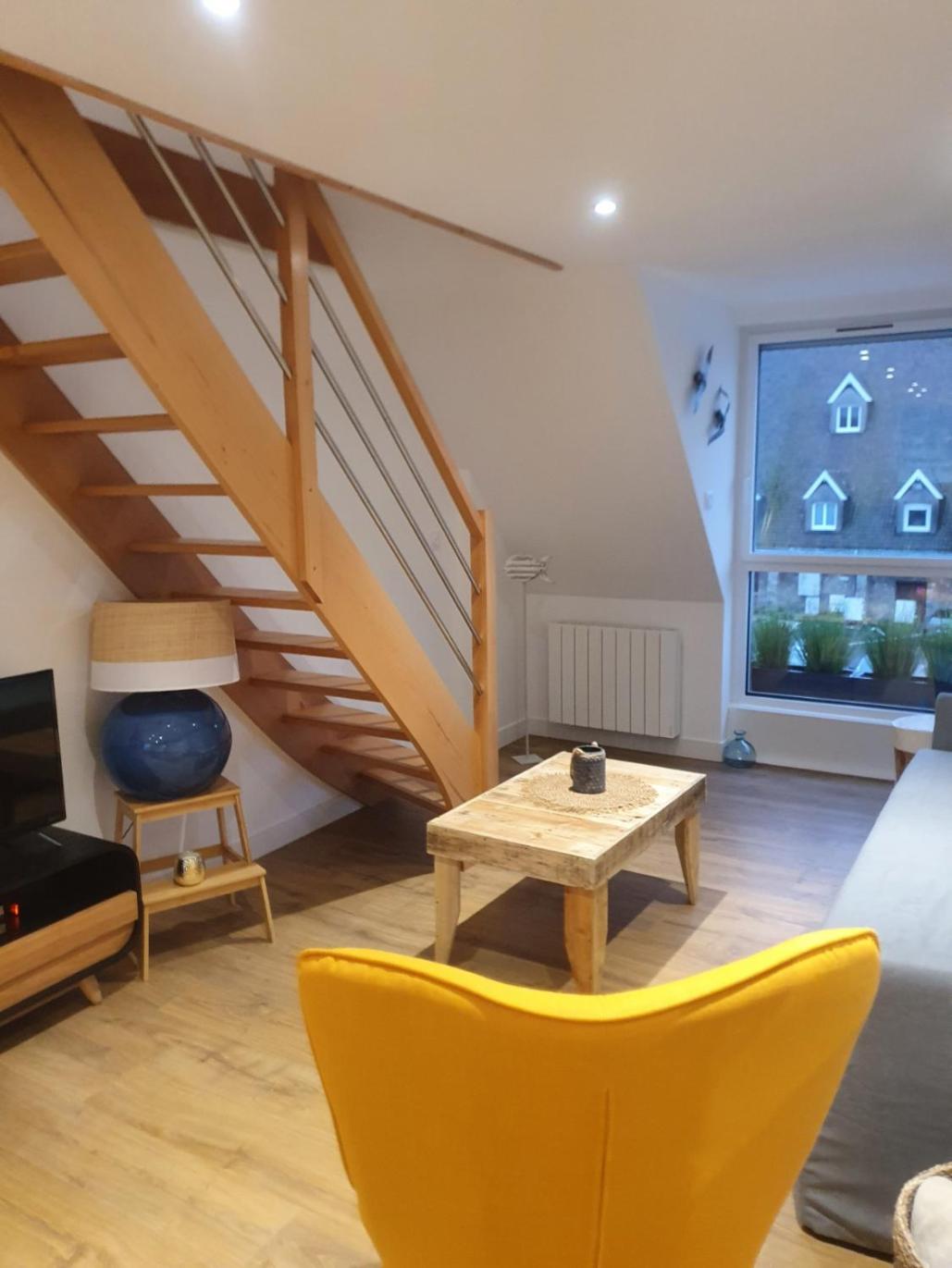 Two-Bedroom Apartment - Photo 4