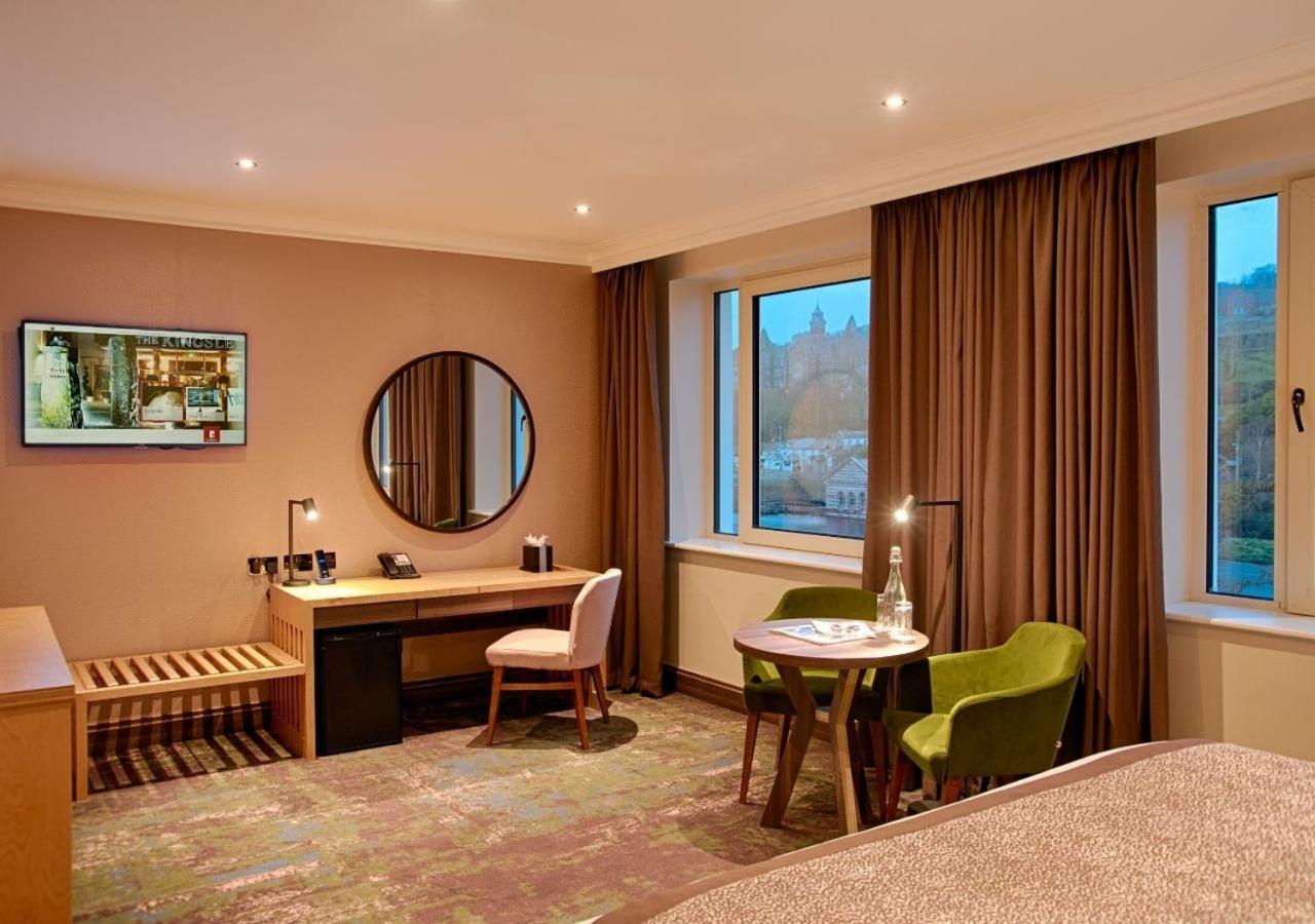 Deluxe King Room with River View - Photo 5