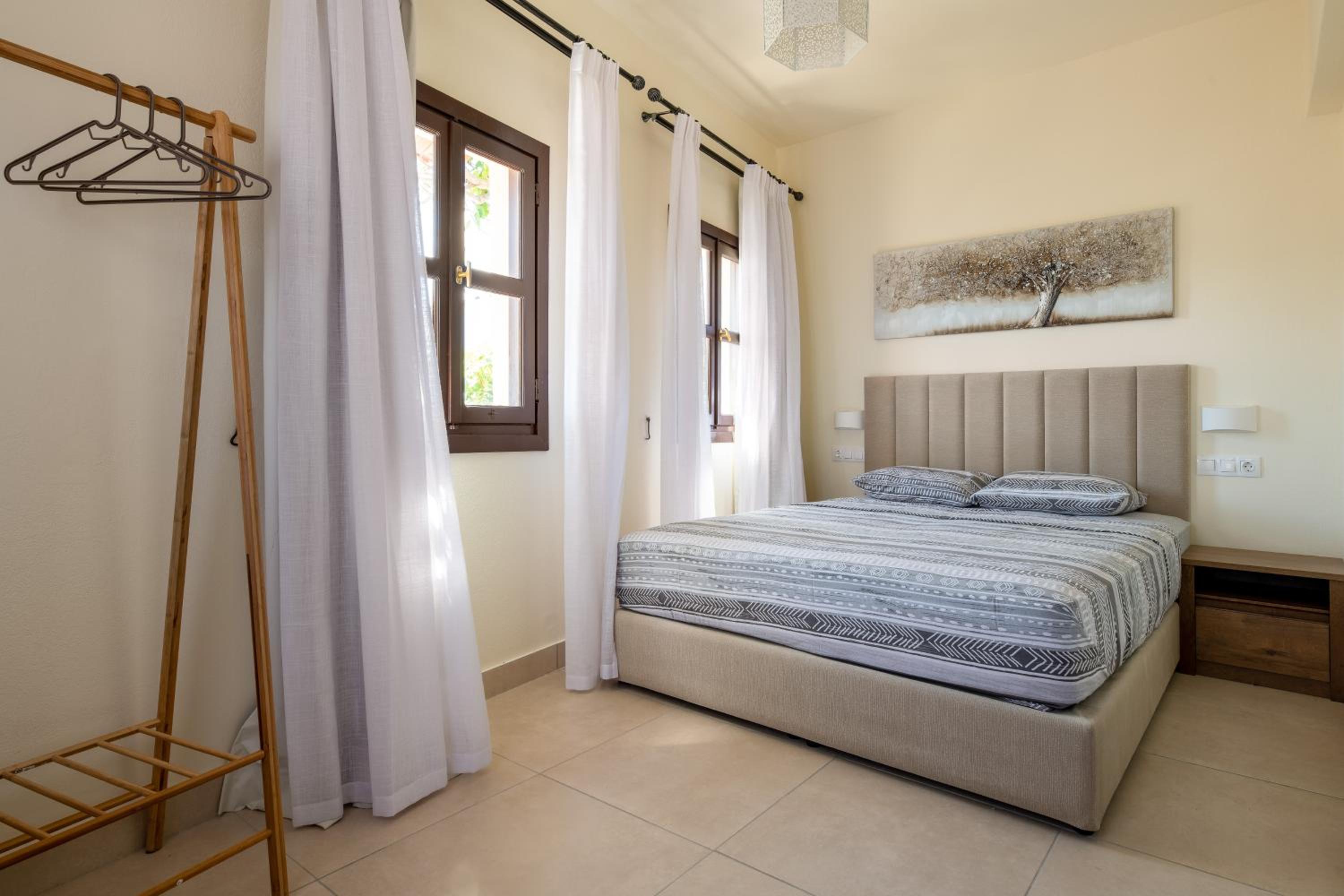 Apartment with Sea View - Photo 2