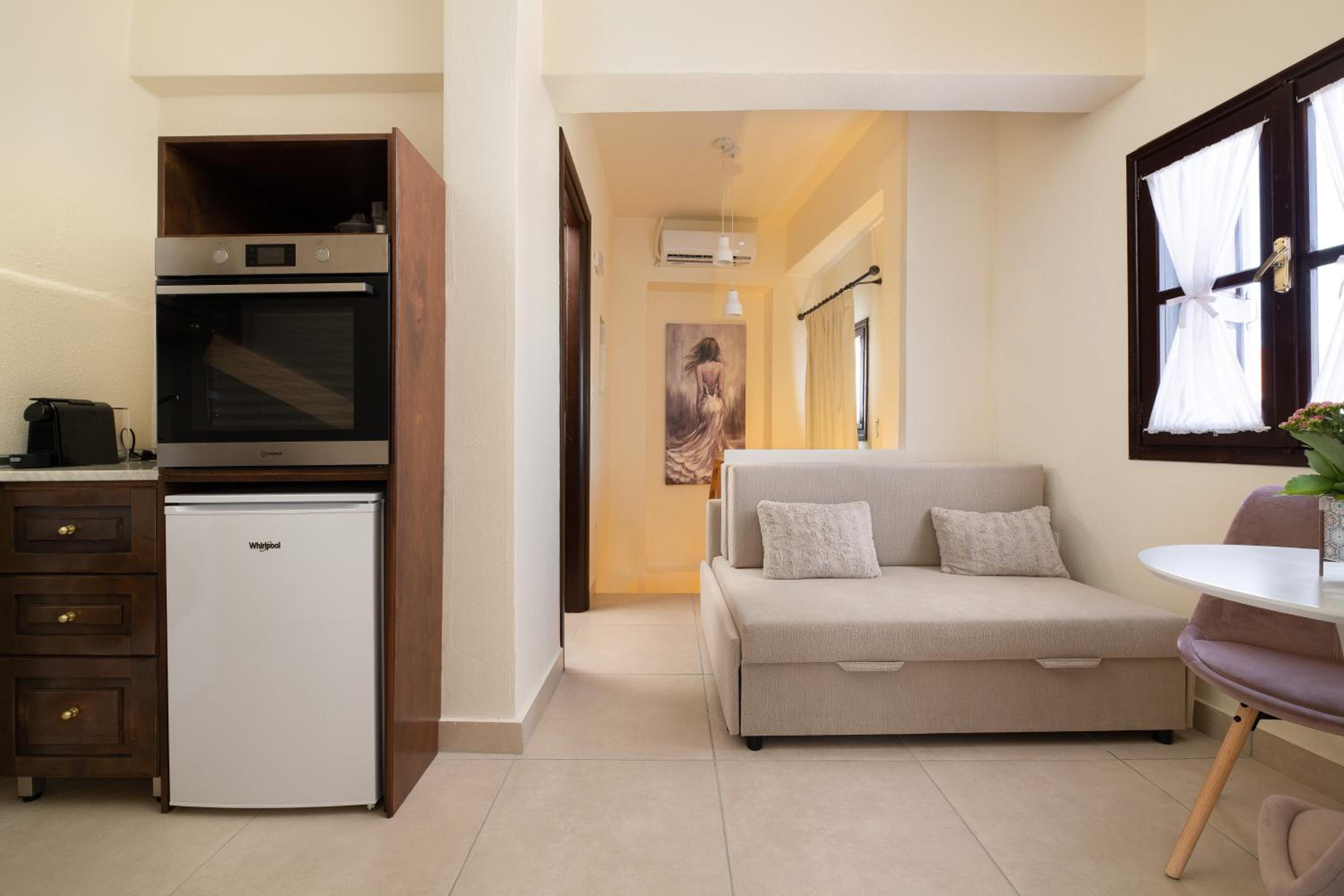 Apartment with Sea View - Photo 3