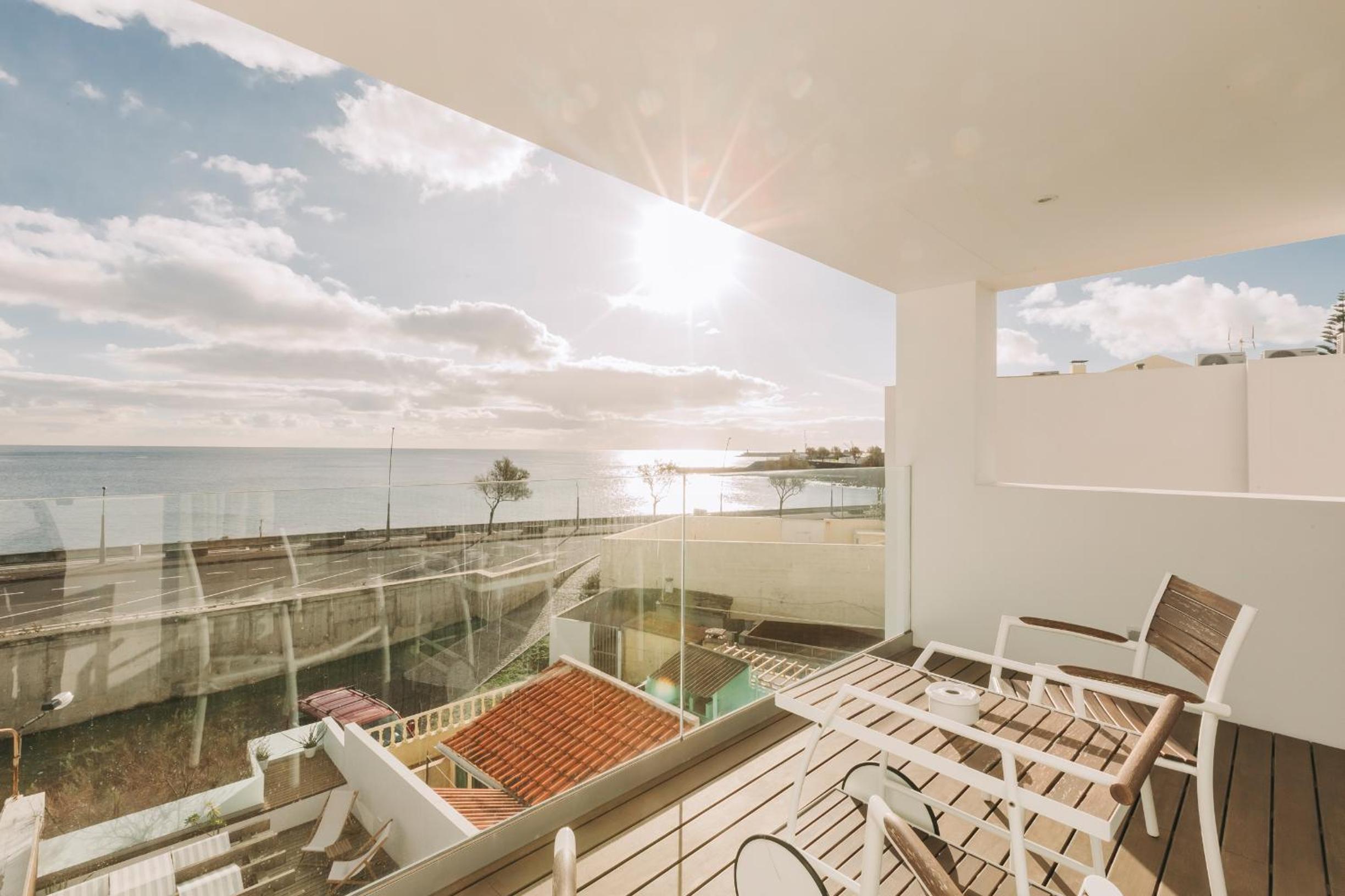 Deluxe Suite with Sea View photo 3
