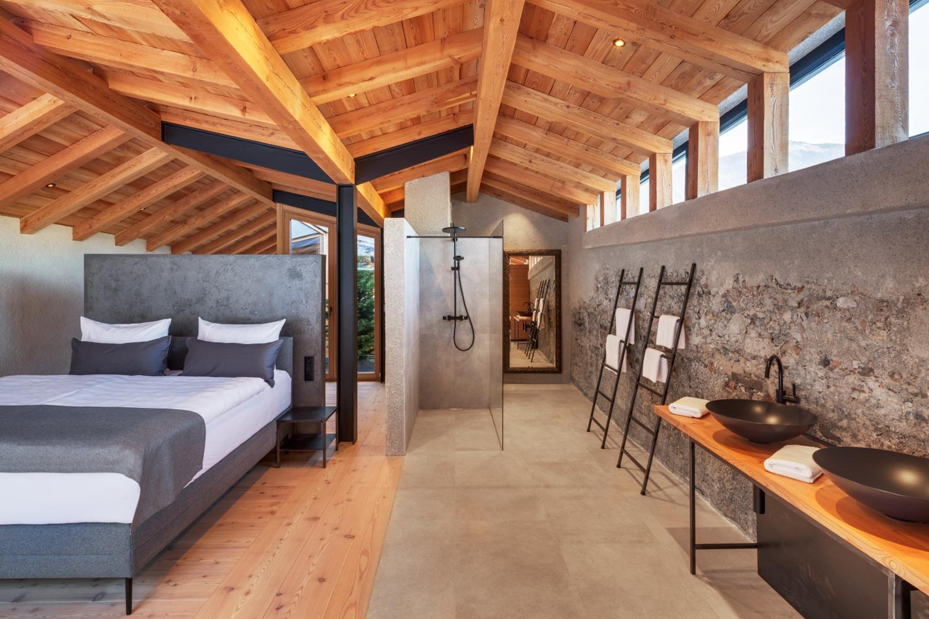 Suite with Sauna - Photo 2