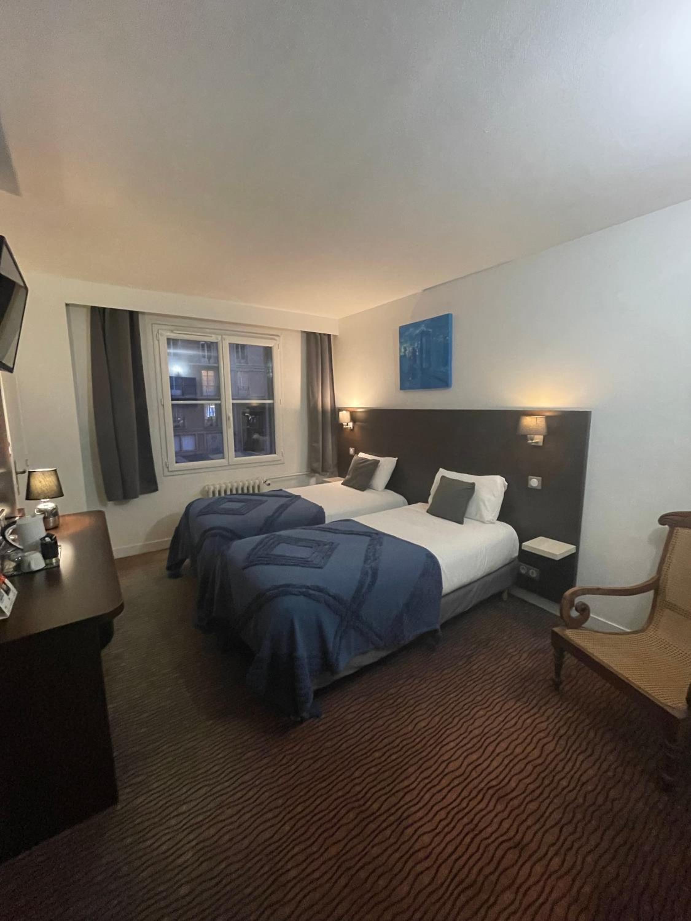 Superior Twin Room - Photo 7
