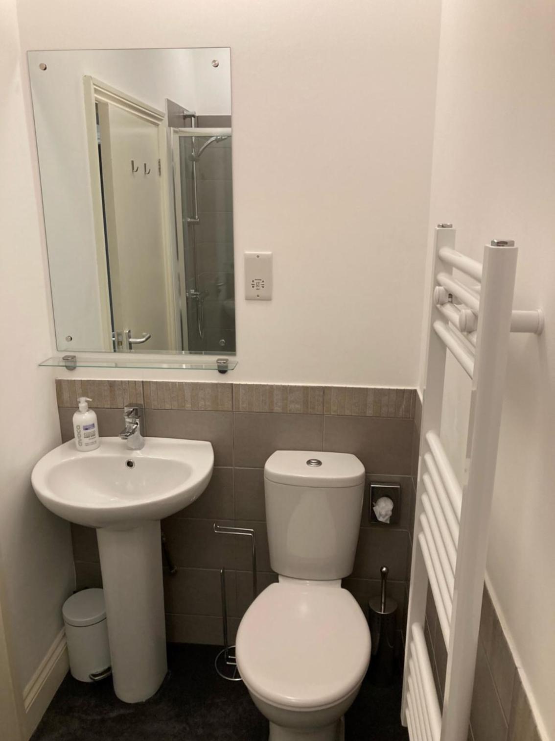 Single Room with Private External Bathroom photo 3