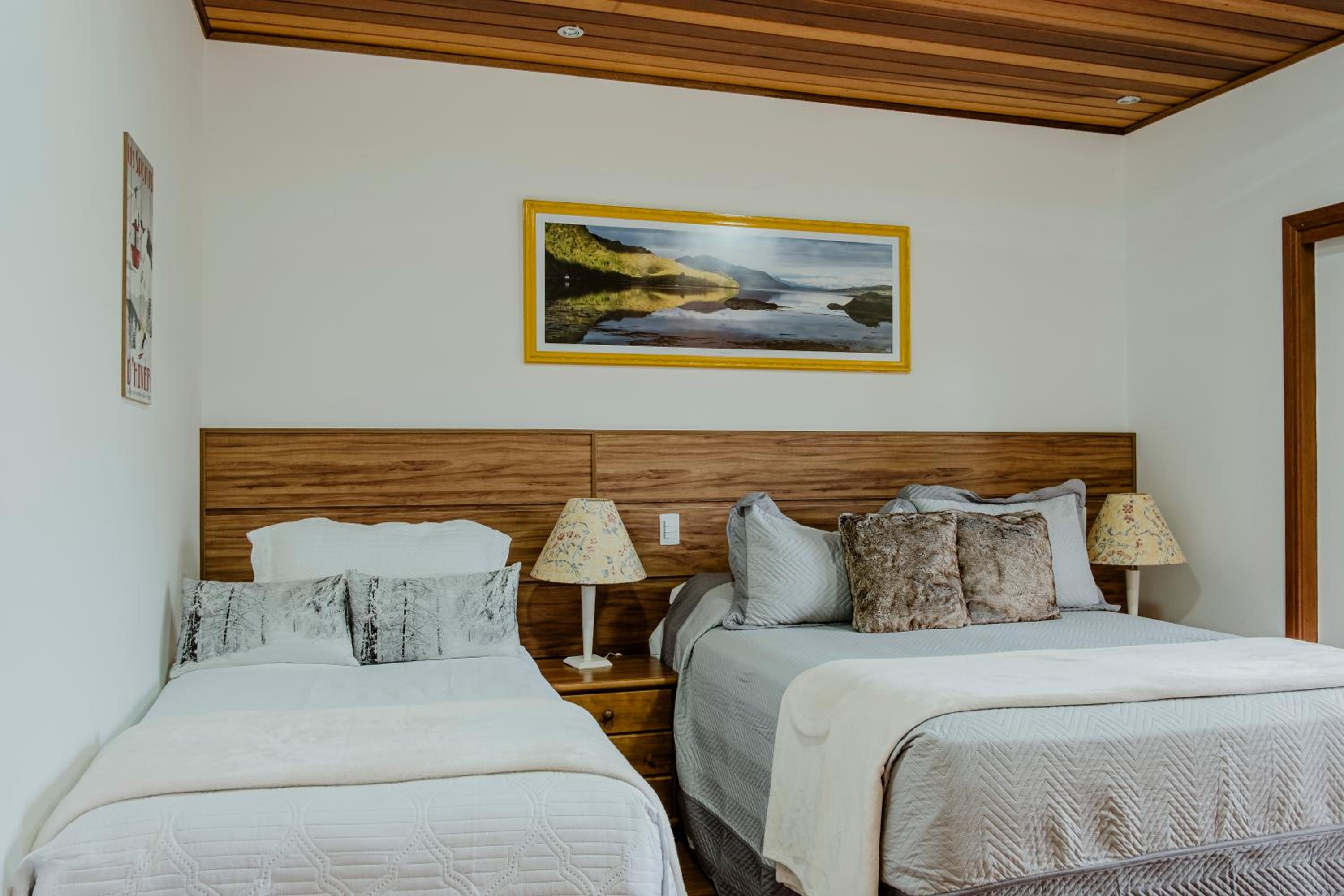 Deluxe Suite with Spa Bath photo 2