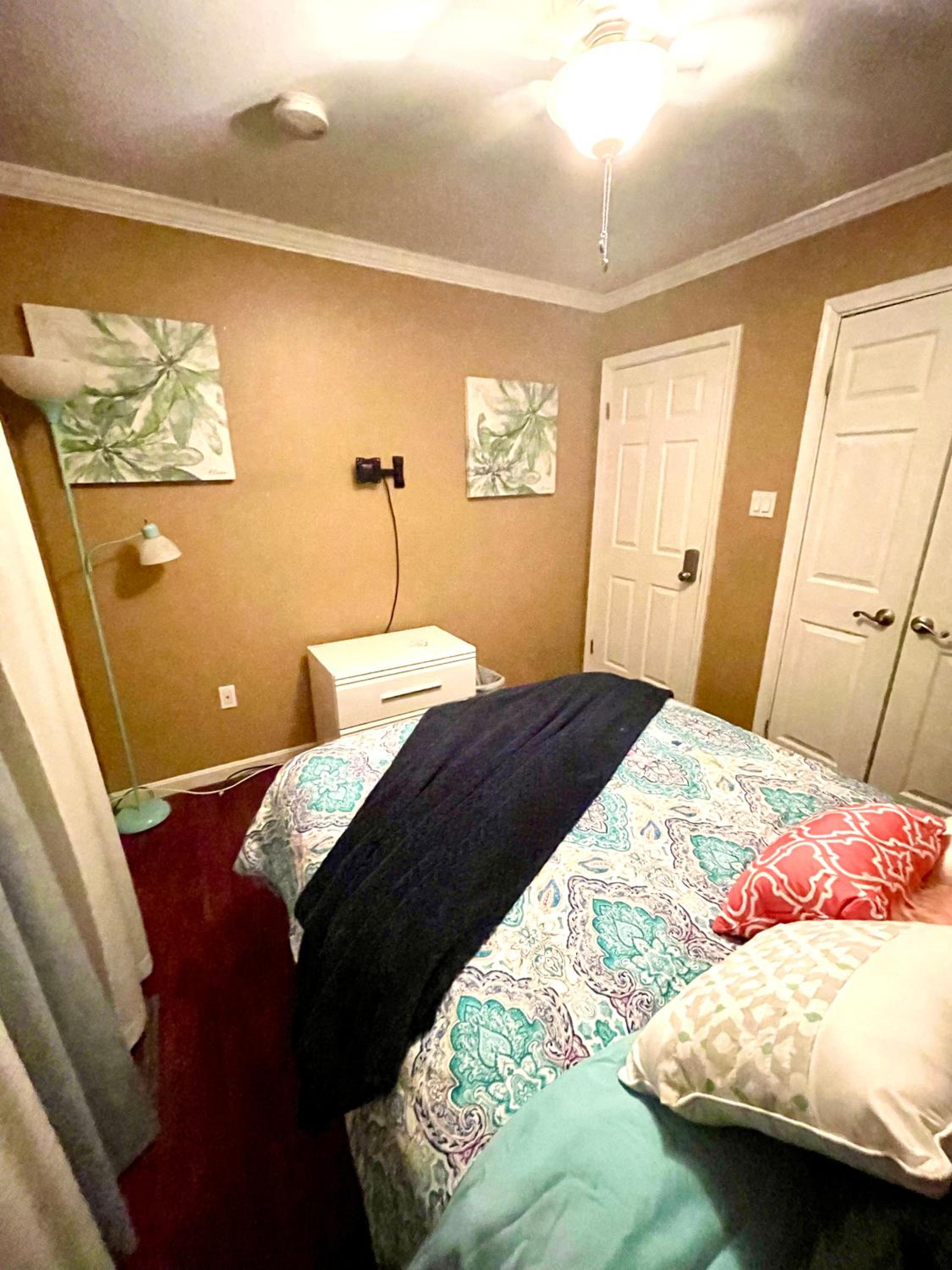 Queen Room - Photo 7