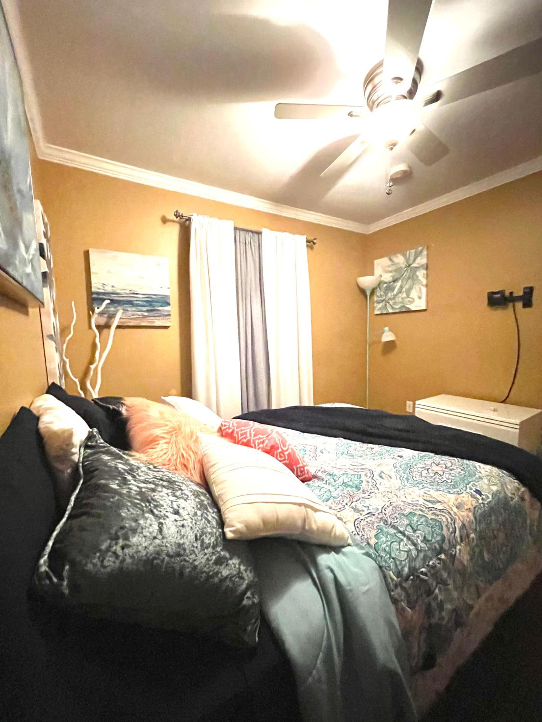 Queen Room - Photo 2