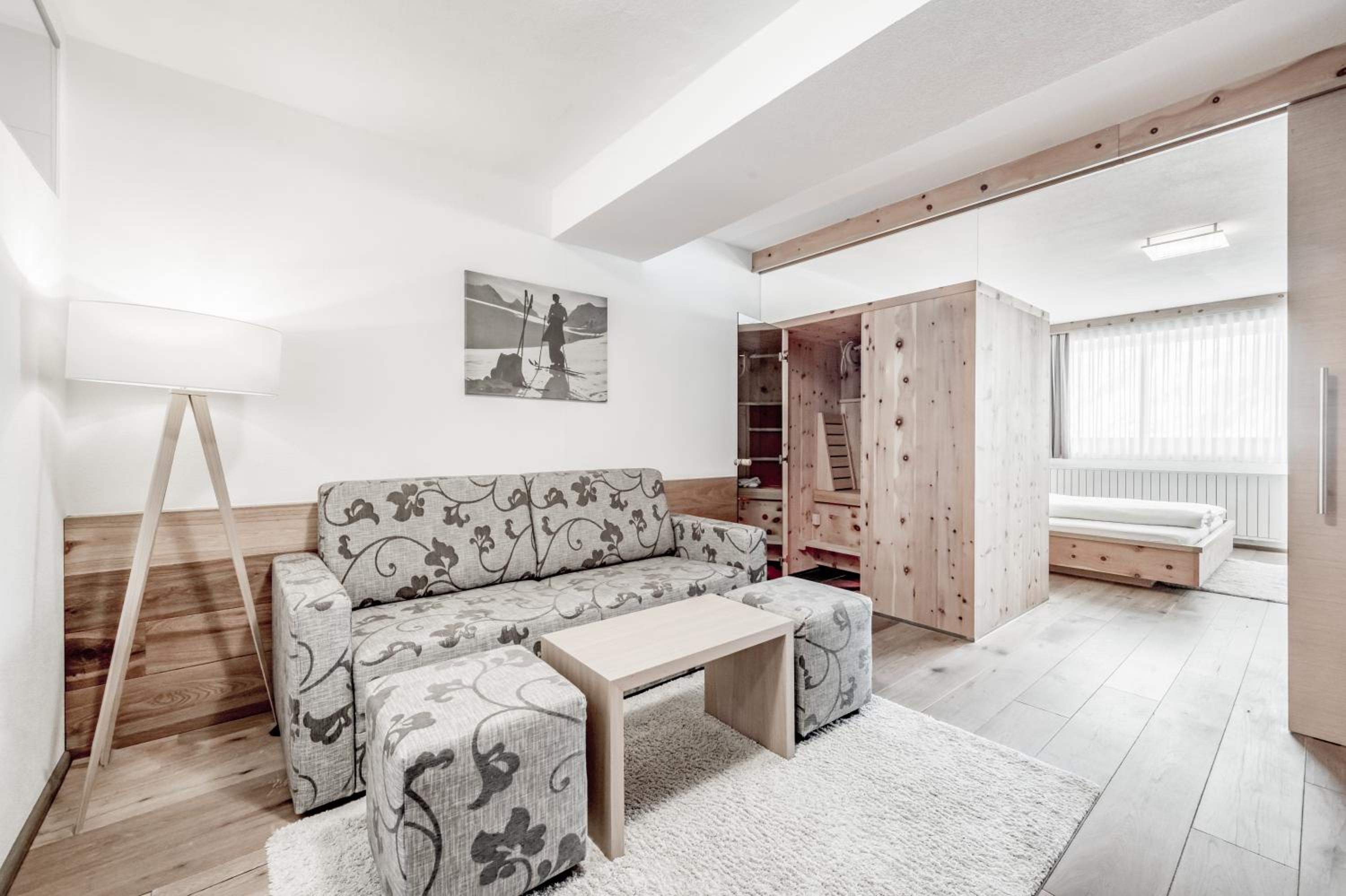 Pleasant Suite