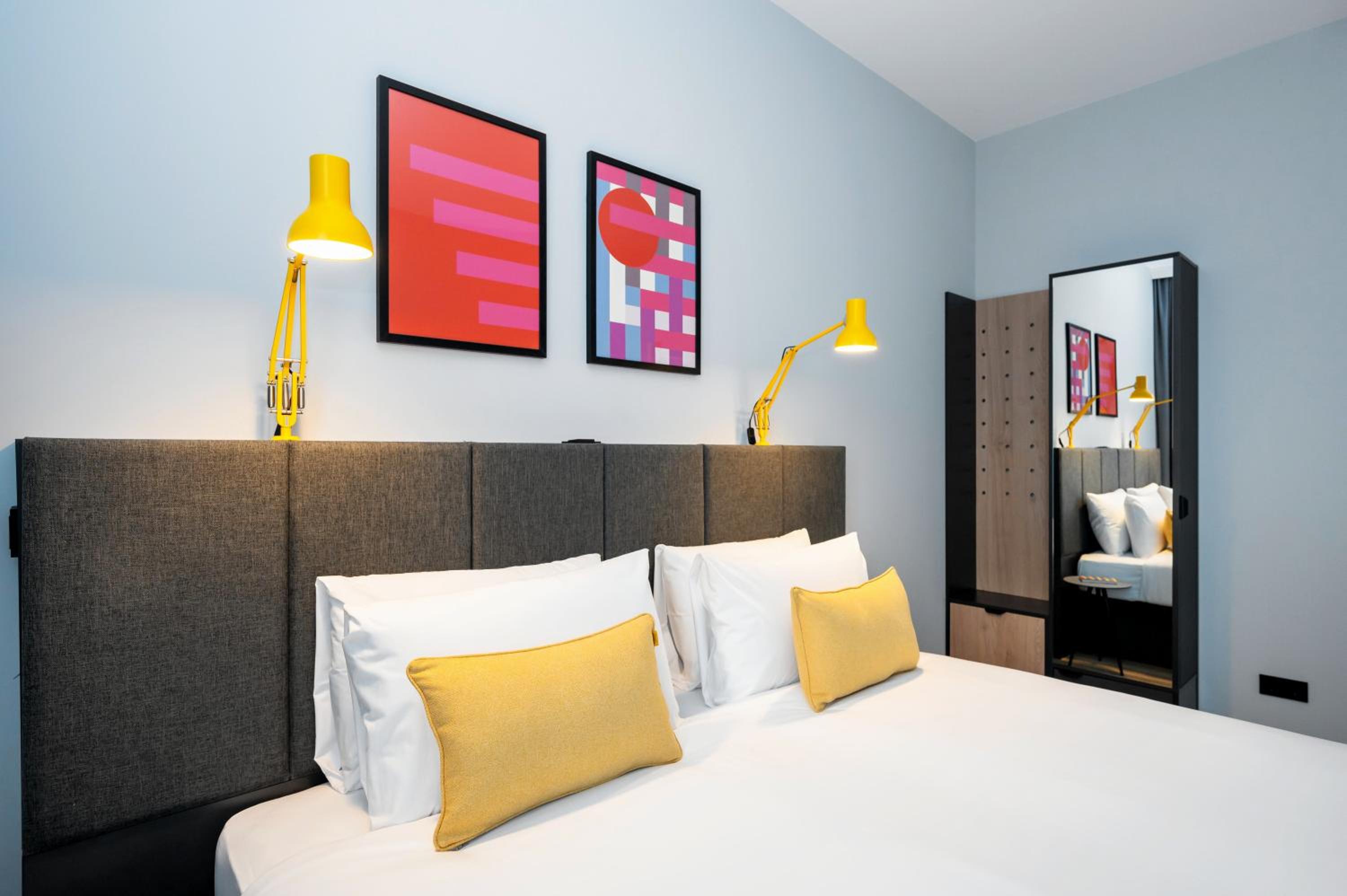 Accessible One Bed Apartment (sleeps 4) - Photo 5
