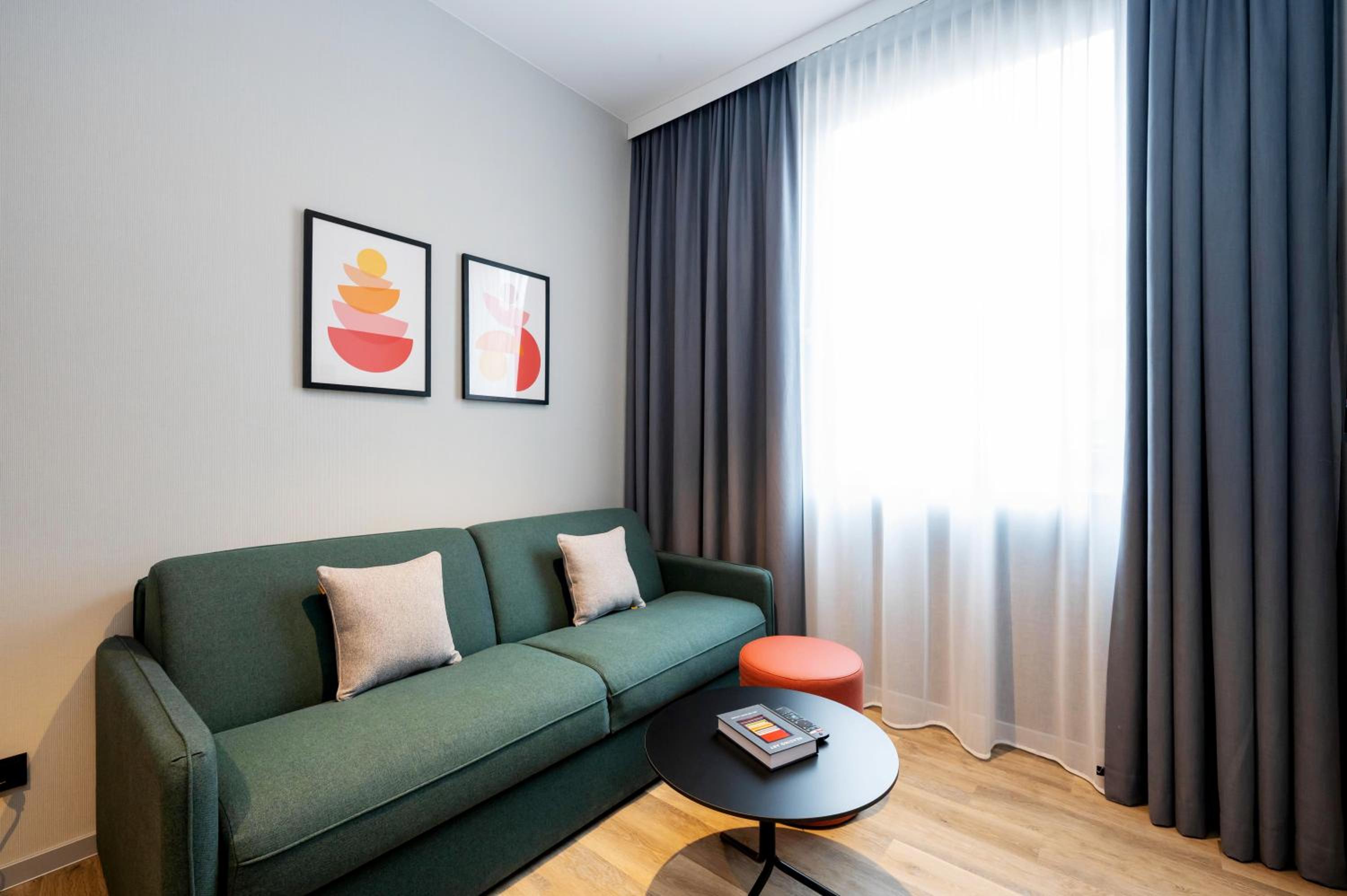 Accessible One Bed Apartment (sleeps 4) - Photo 1