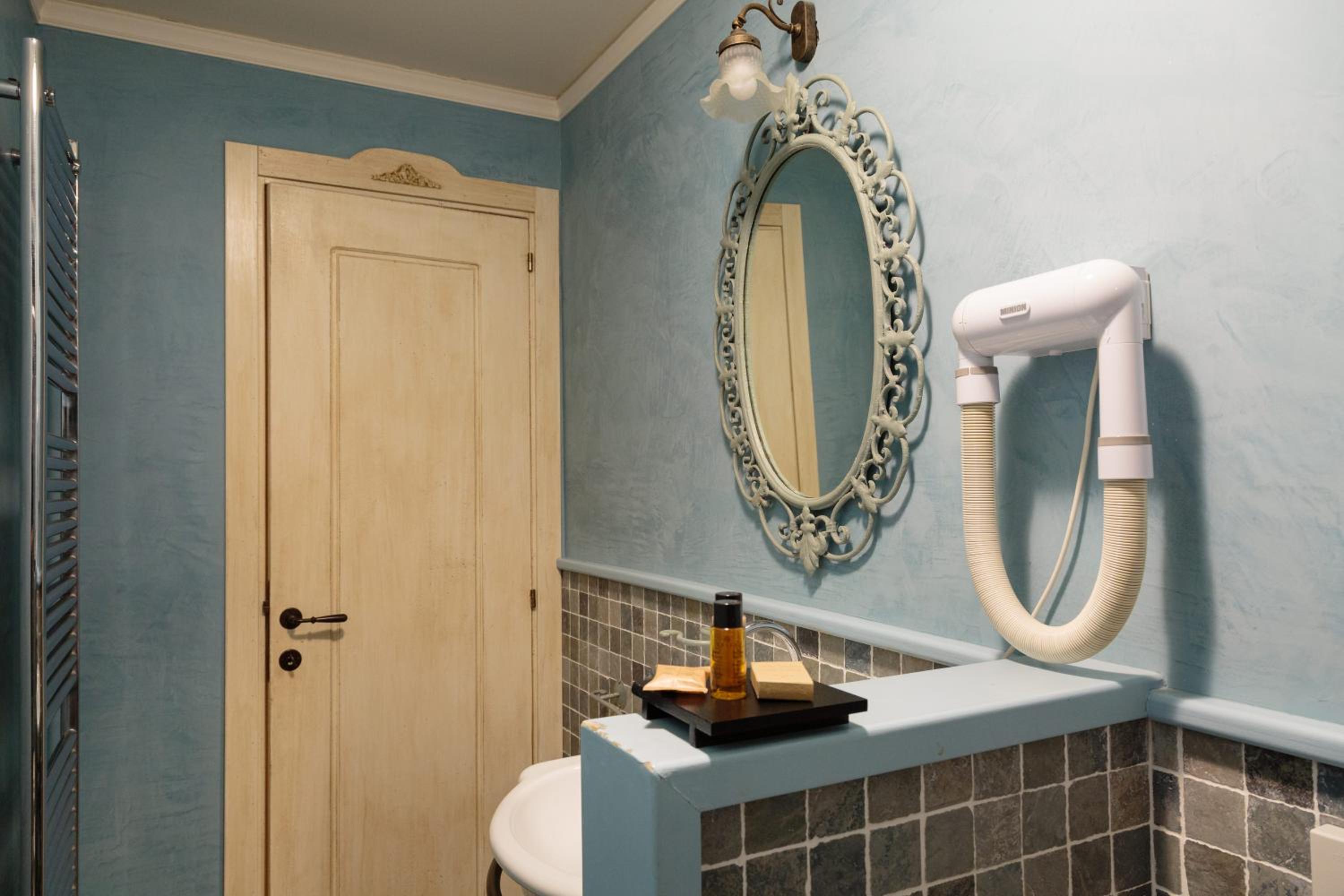 Double Room with Private Bathroom photo 3