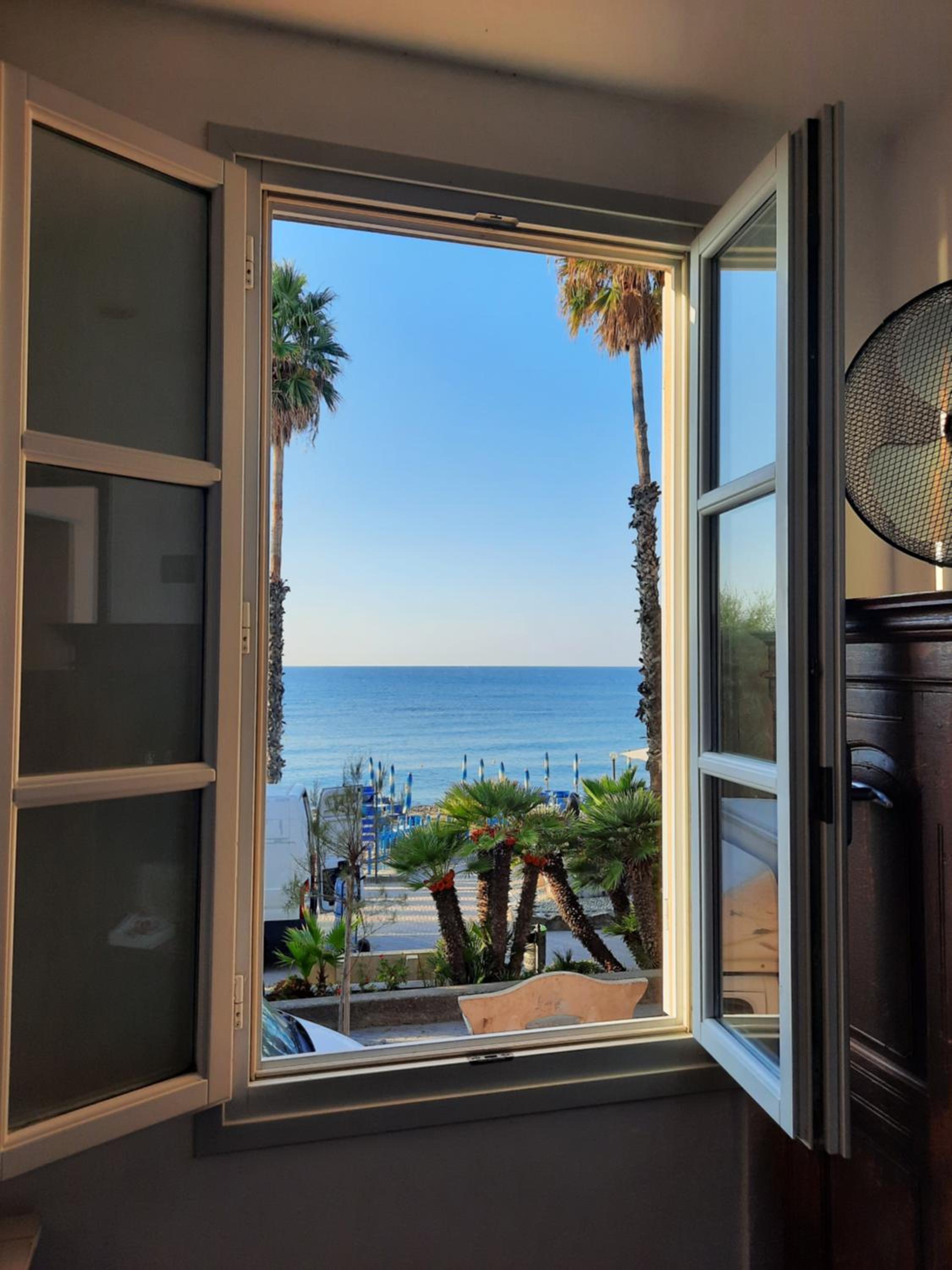 Double Room with Sea View photo 3