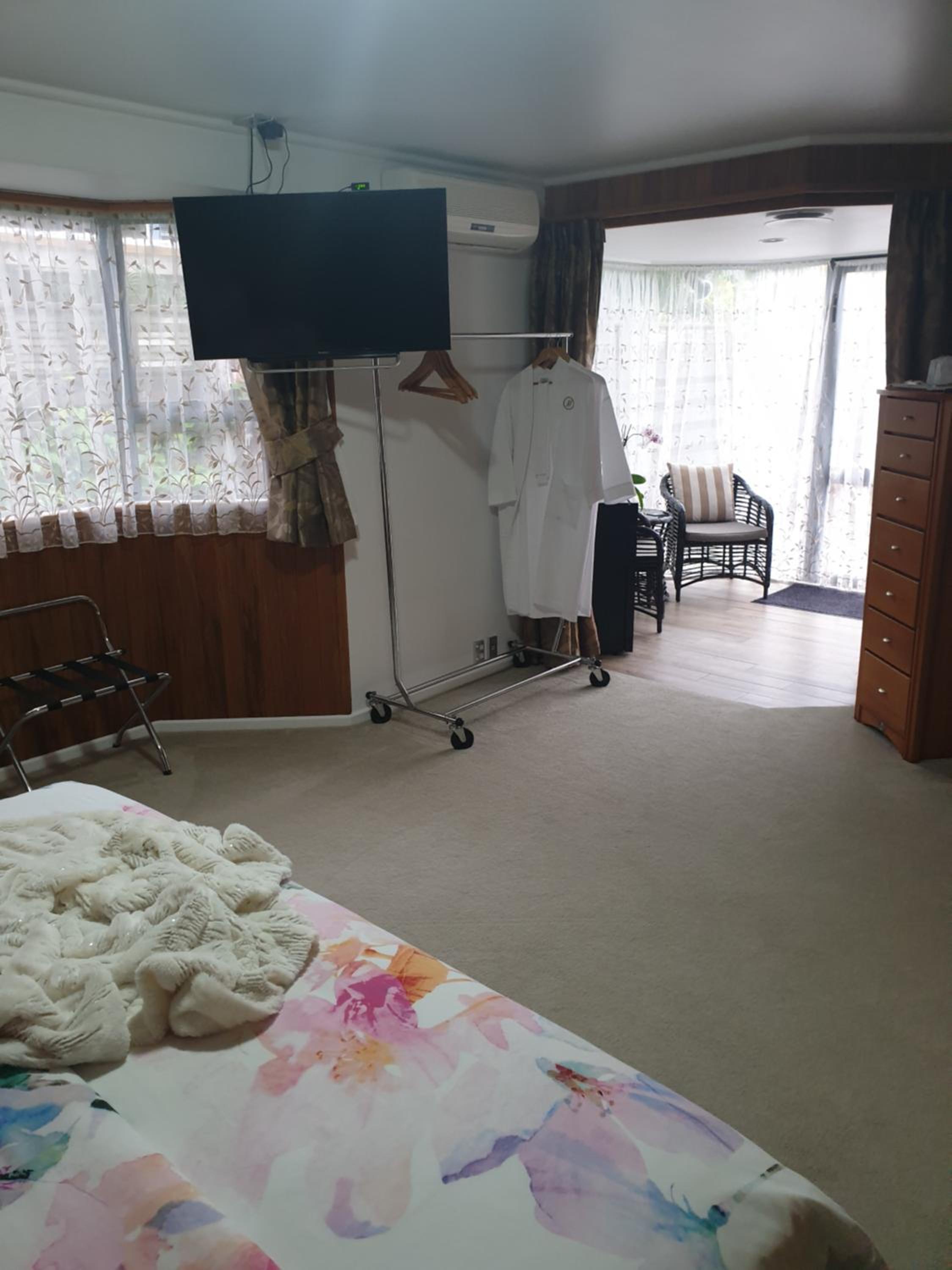 Superior King Suite photo 2