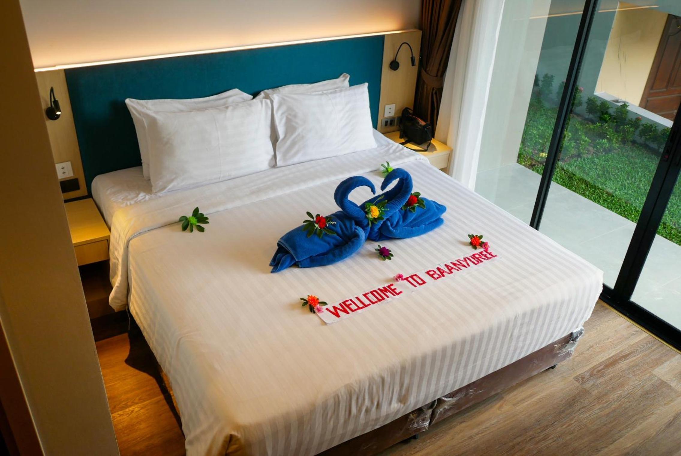 Cozy Double or Twin Room with Balcony - Photo 7