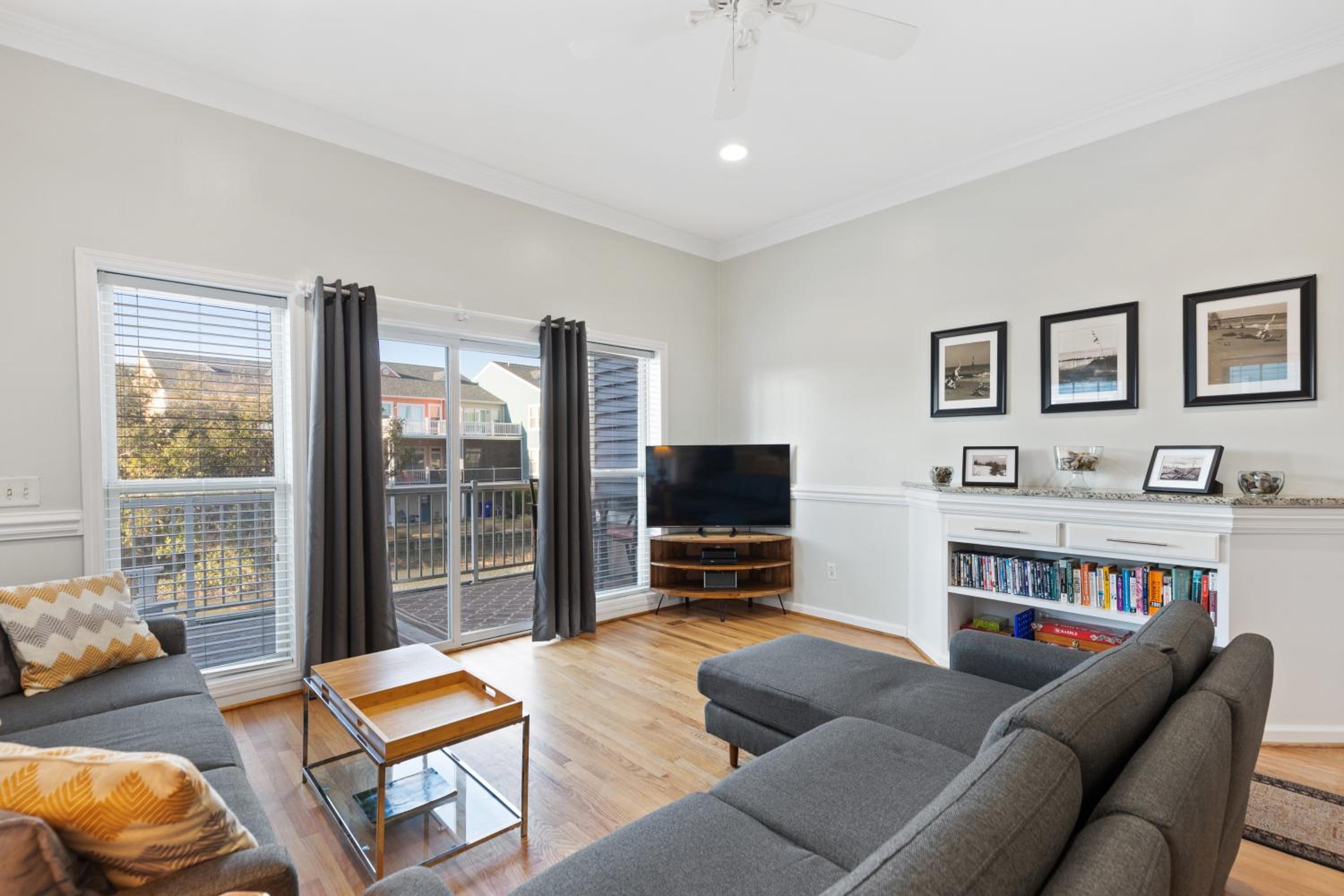 Three-Bedroom House photo 2