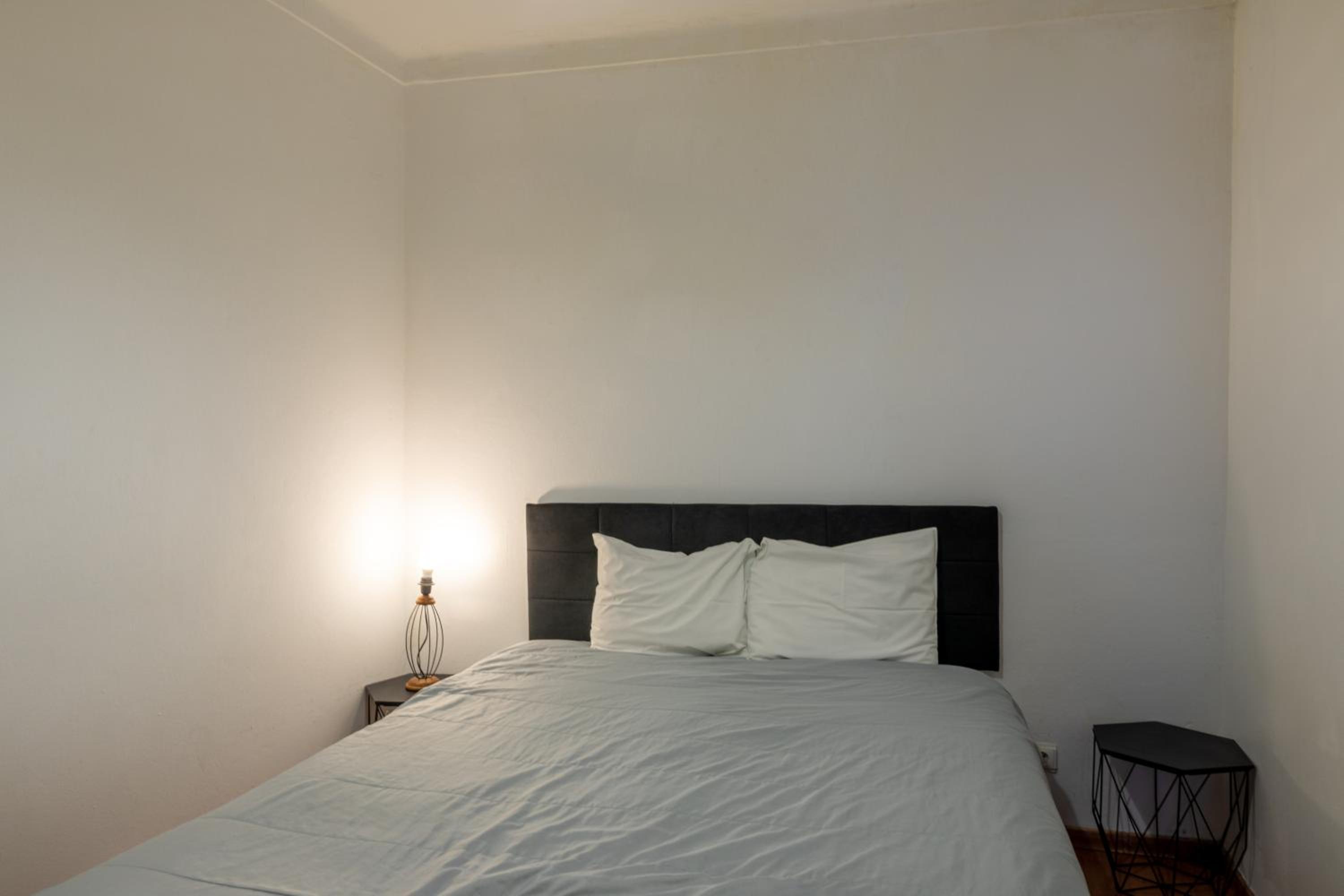 Apartment with Terrace - Photo 24