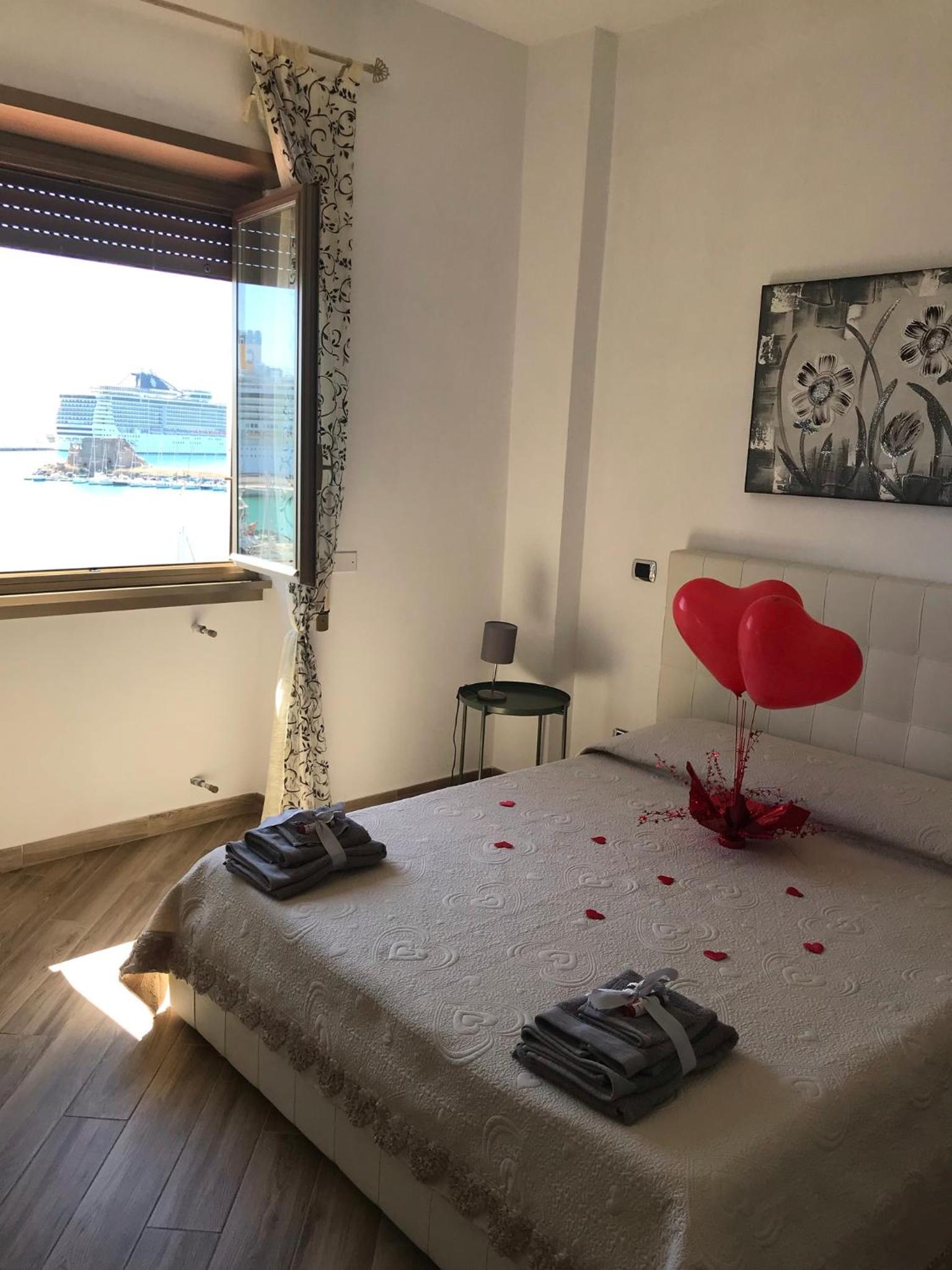 Deluxe Double Room with Sea View - Photo 5