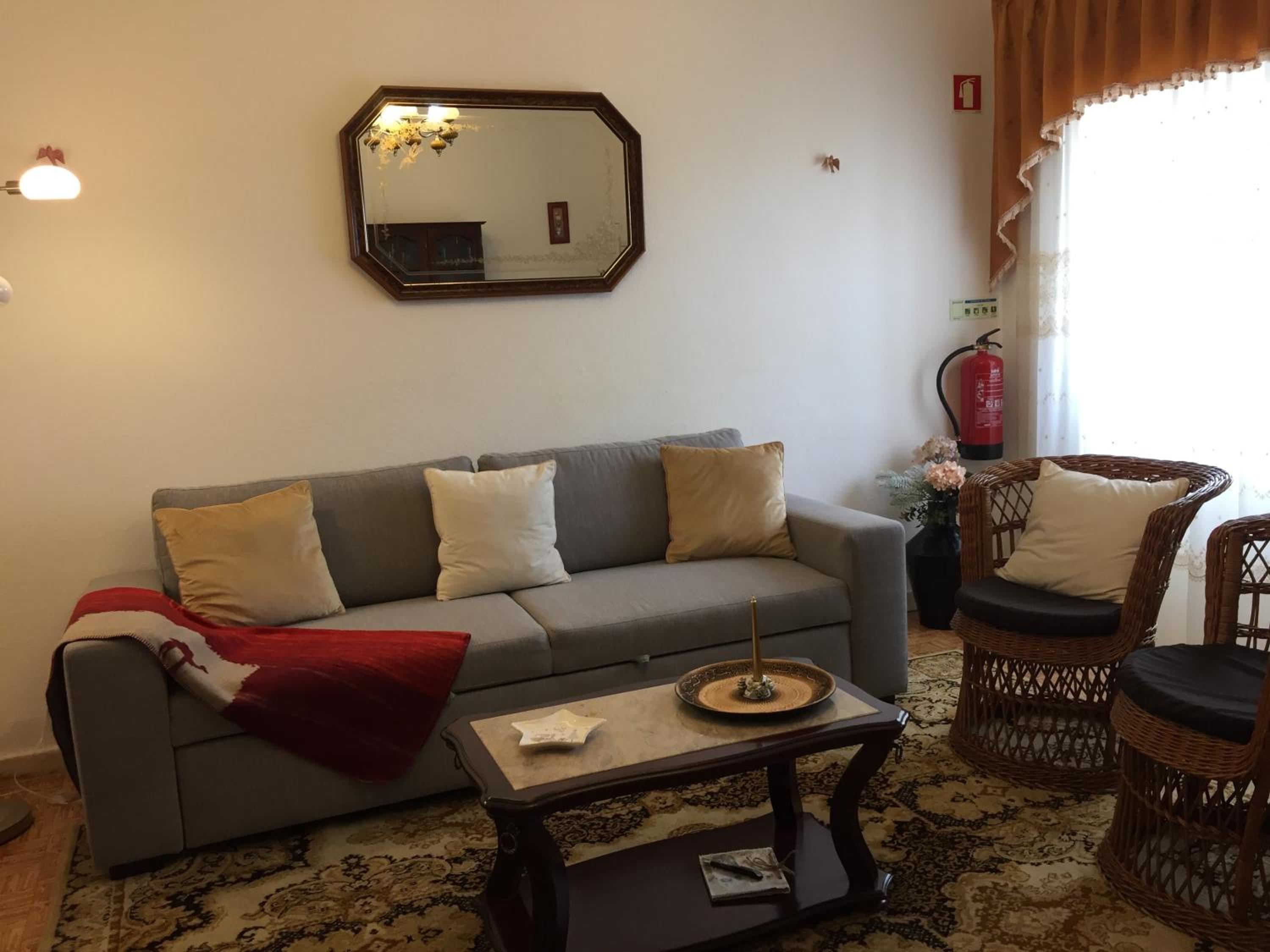 One-Bedroom House photo 1