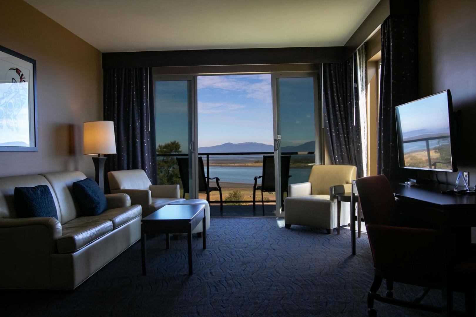 Suite - Photo 3