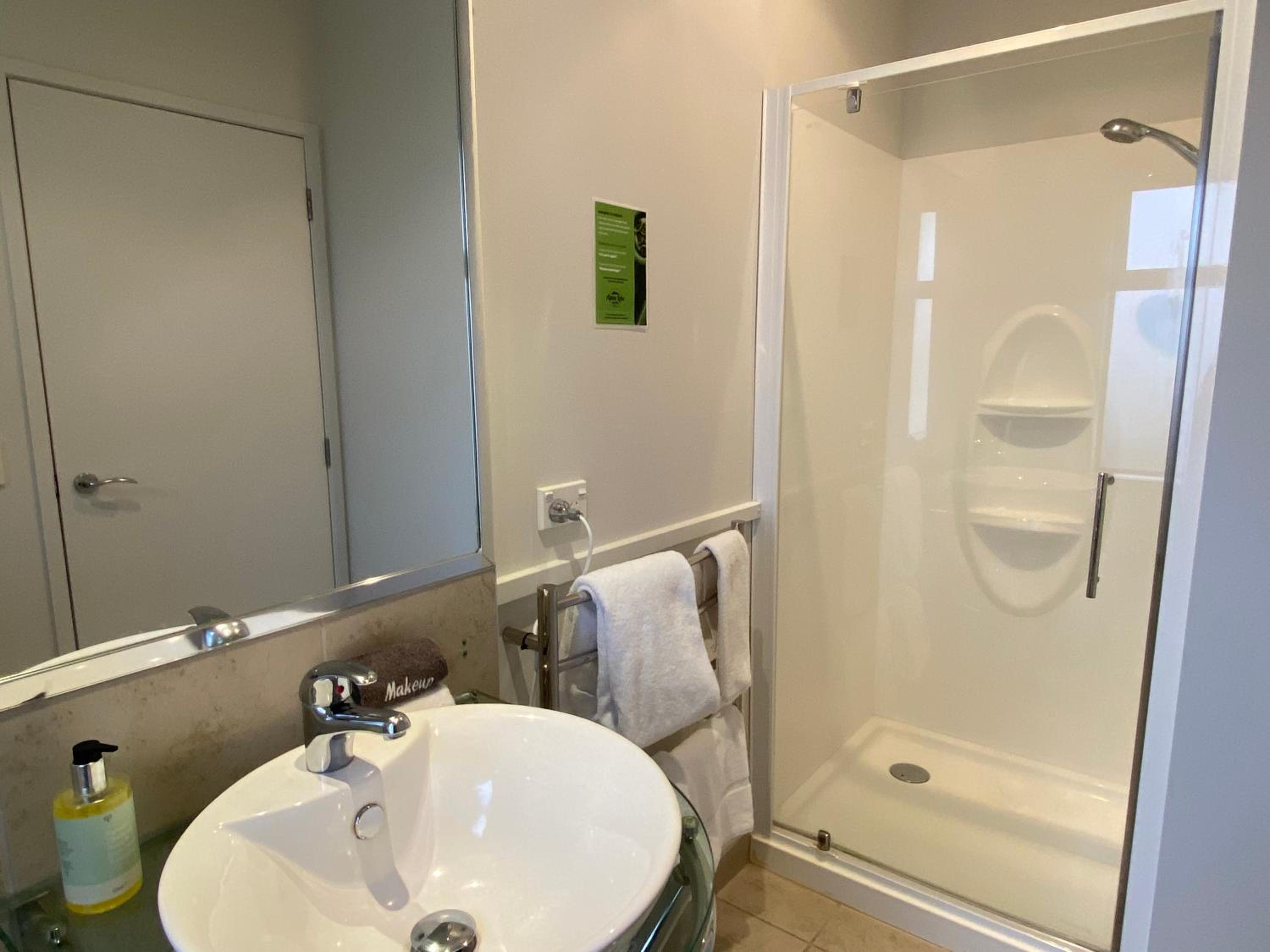 Suite with Mountain View - Photo 4
