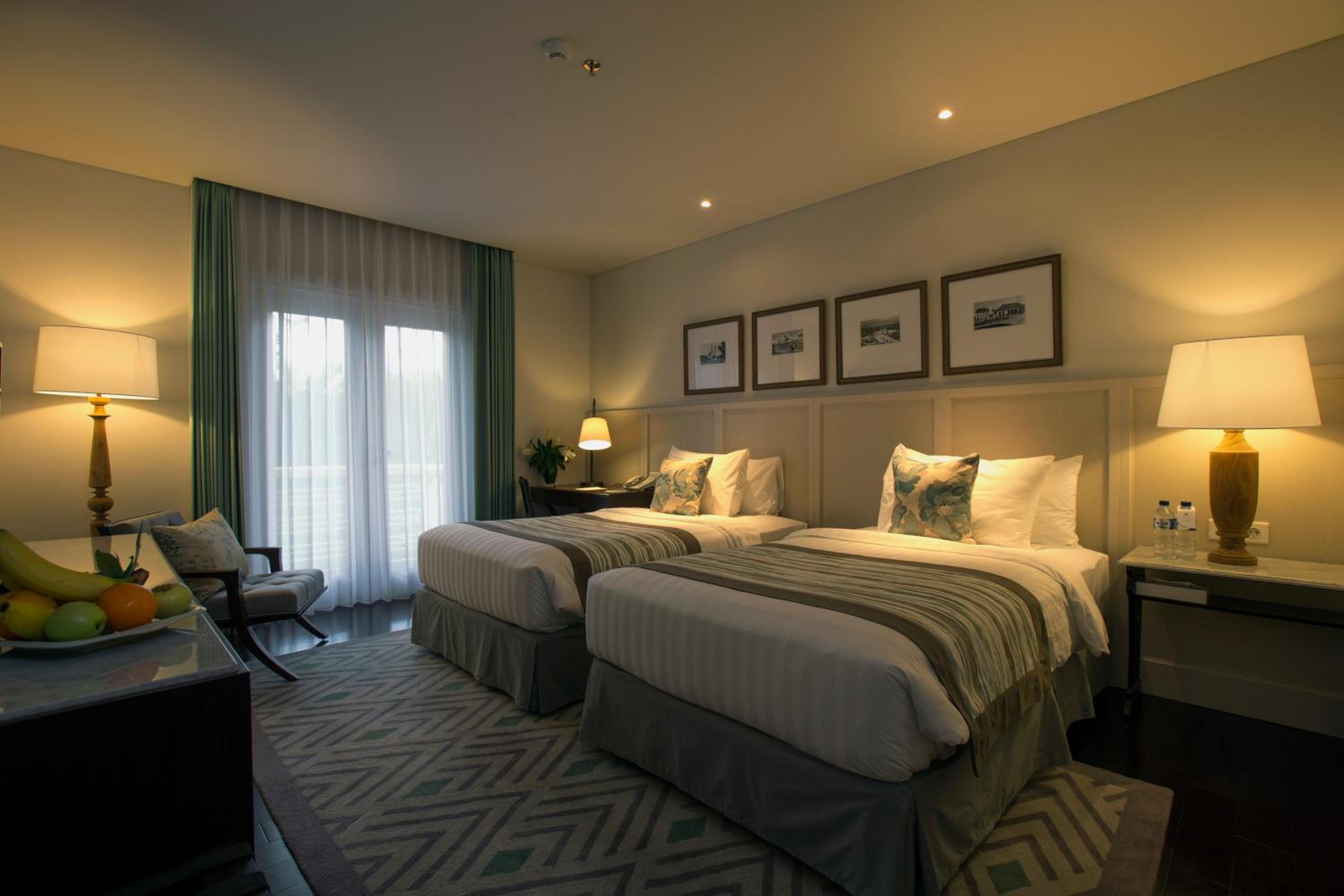 Premium King Room photo 1