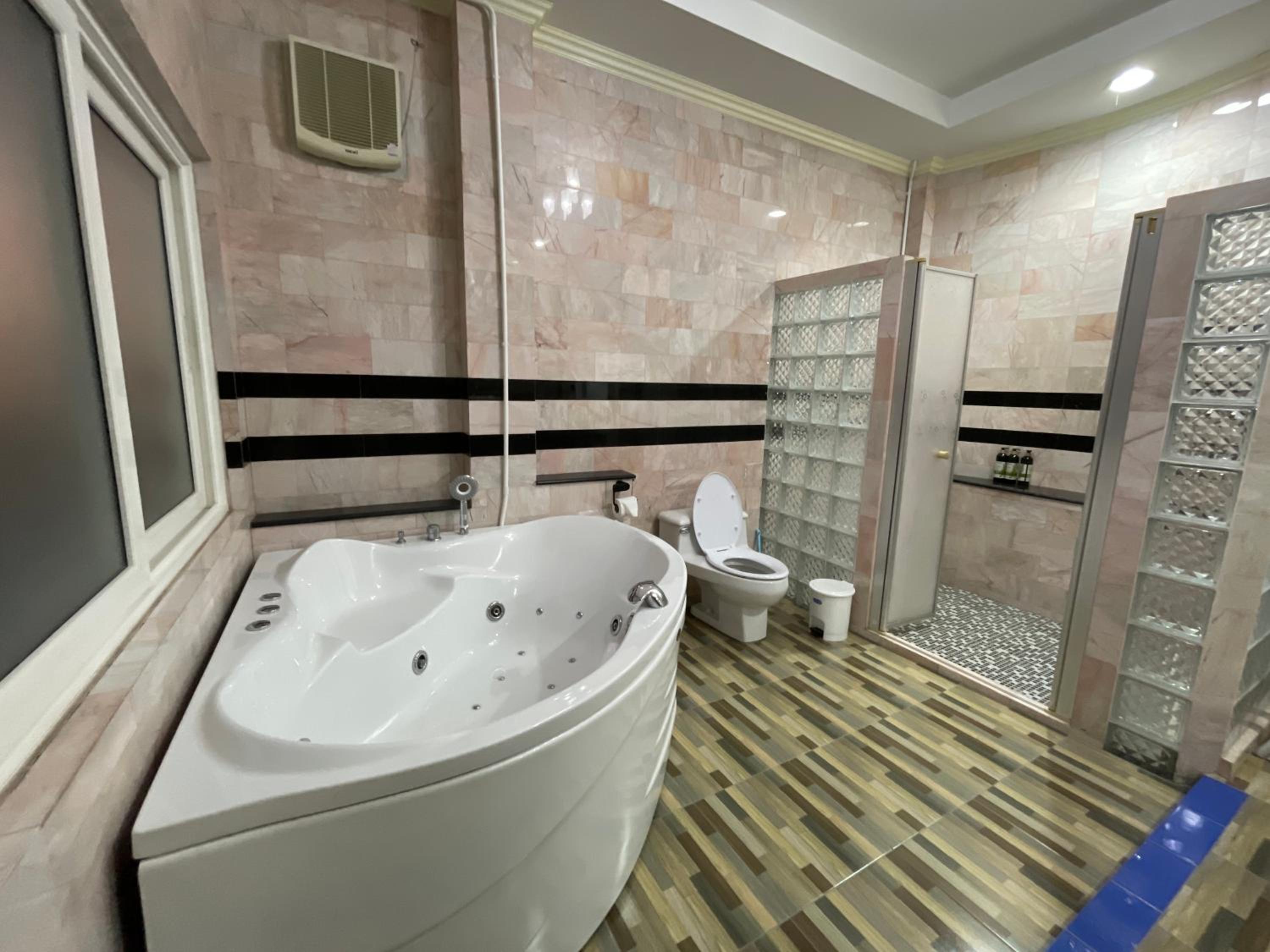 Villa photo 2