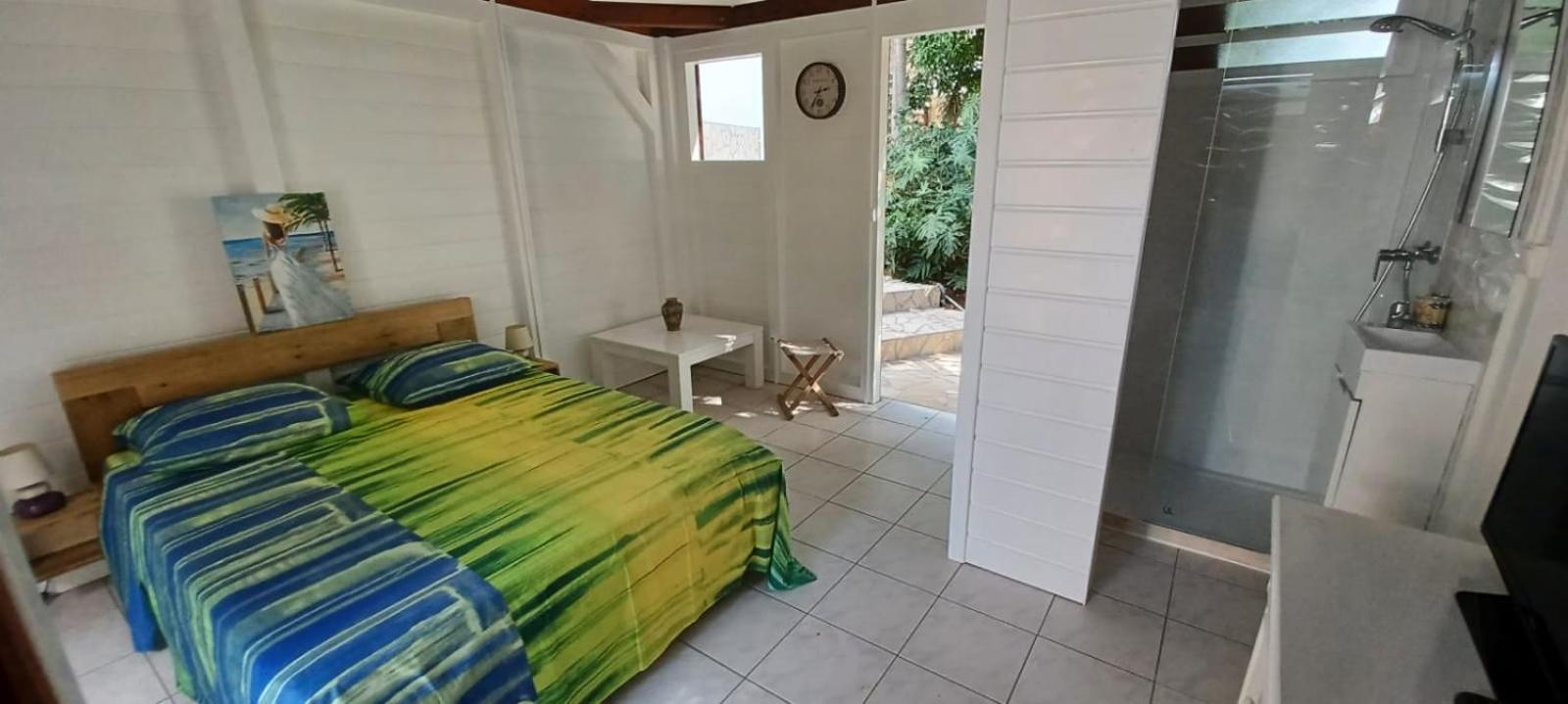 One-Bedroom House photo 3