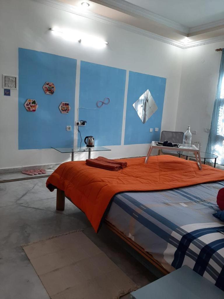 Standard King Room - Photo 7