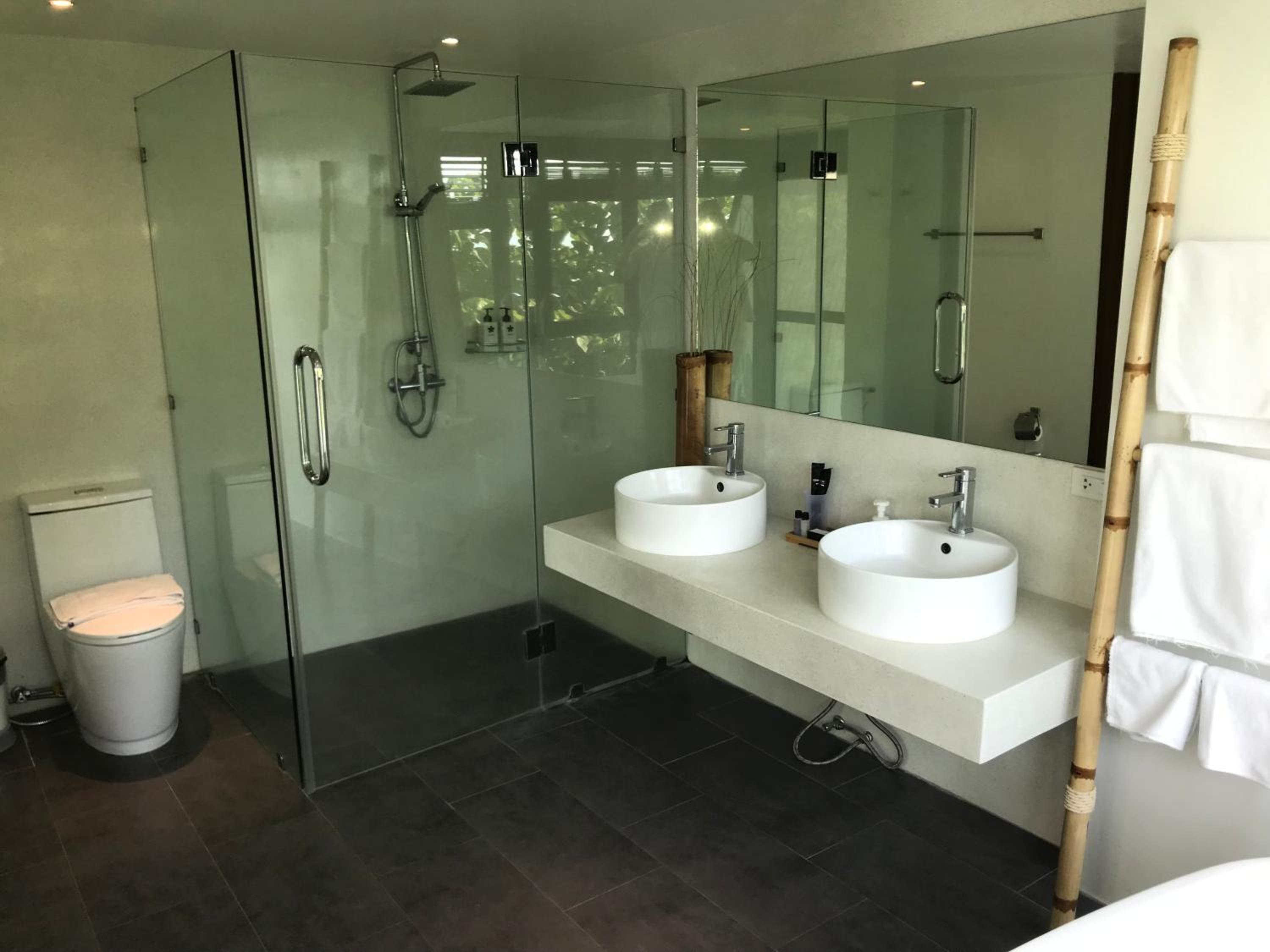 King Room with Sea View - Photo 2
