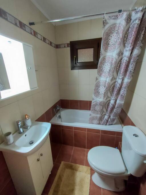 One-Bedroom Apartment - Photo 40