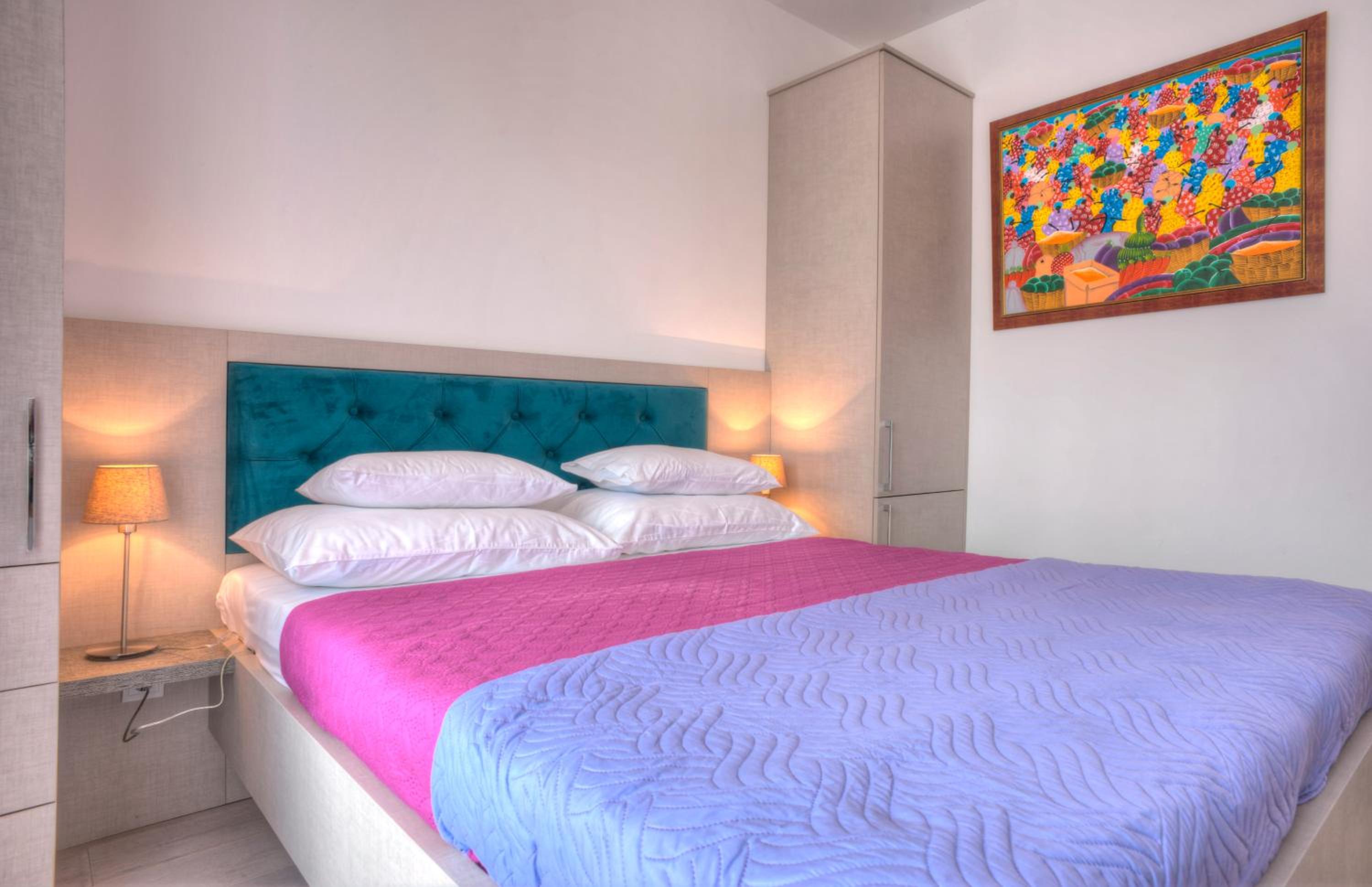 Double Room with Balcony and Sea View - Photo 1