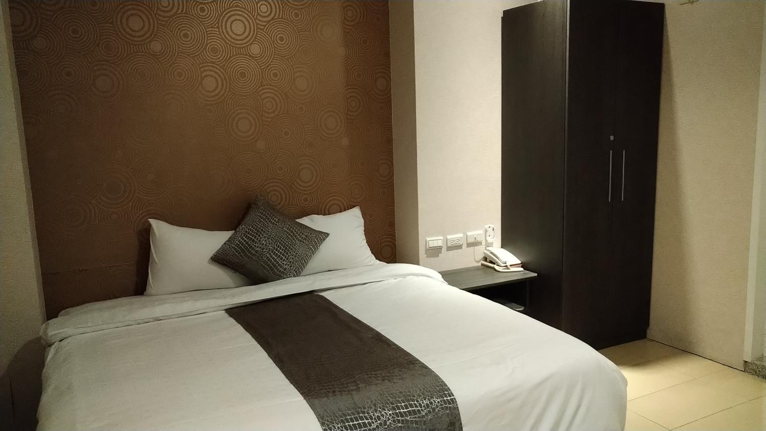 Double Room - Disability Access photo 1