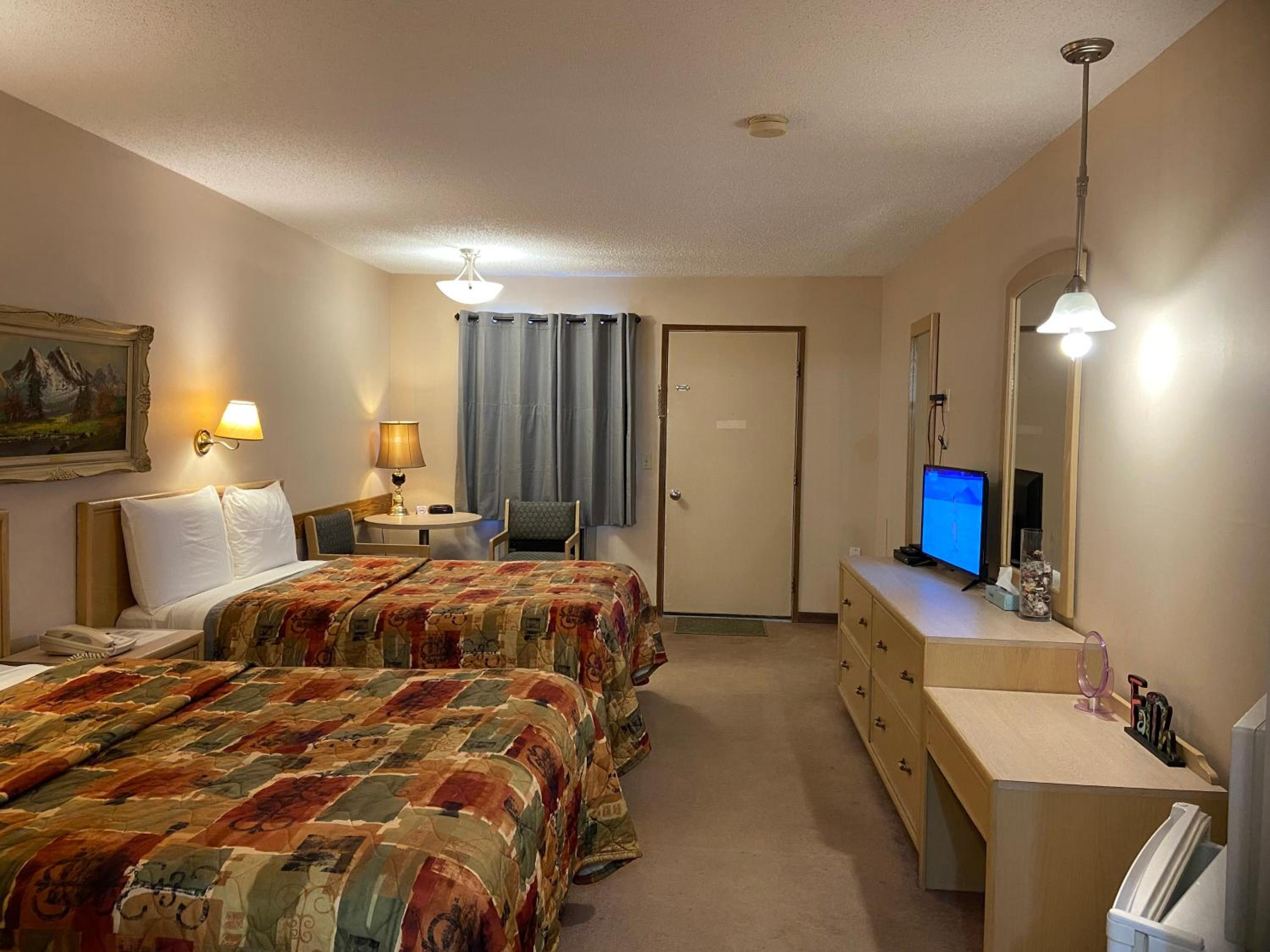 Classic Quadruple Room - Photo 24