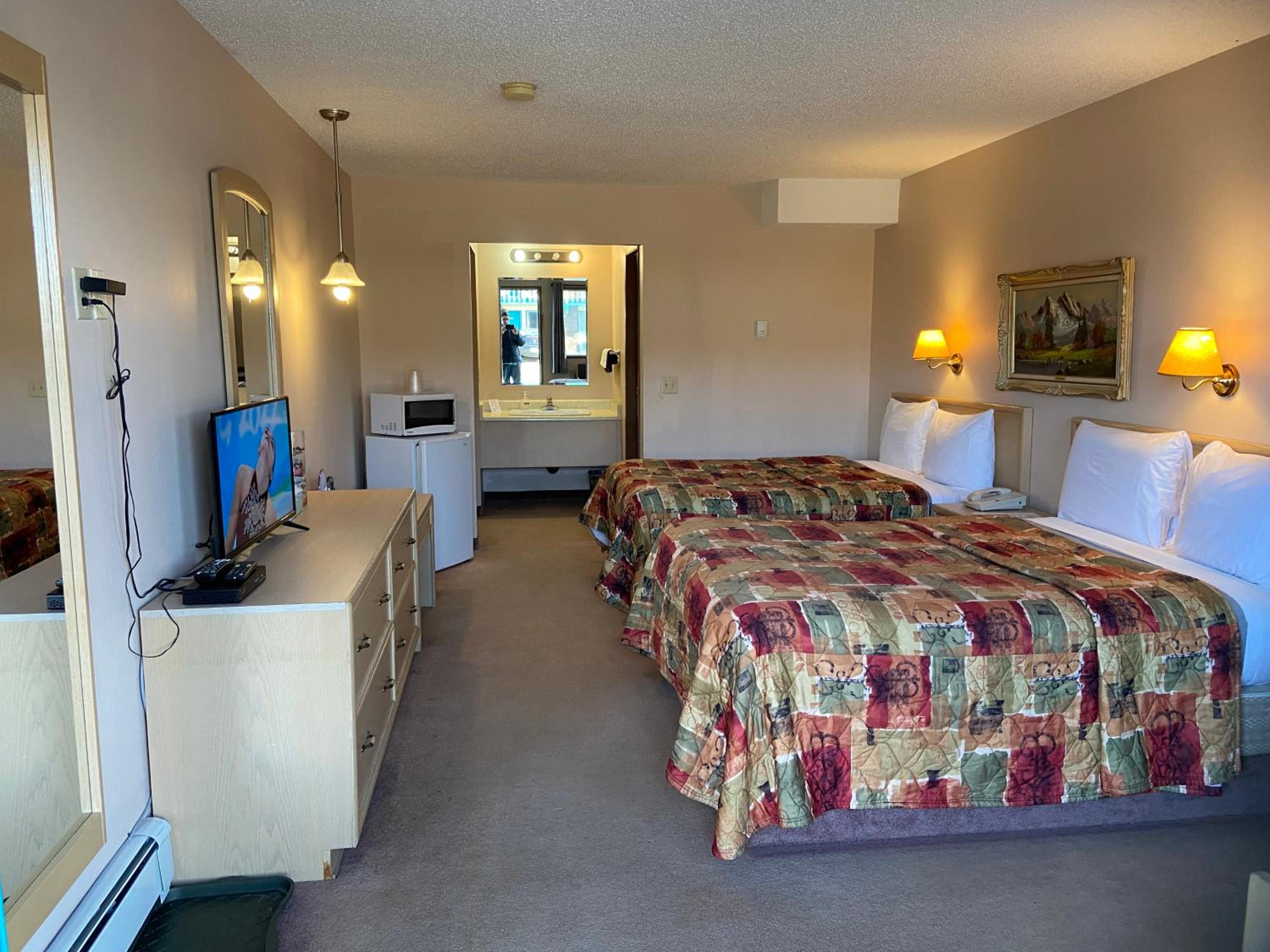 Classic Quadruple Room - Photo 26