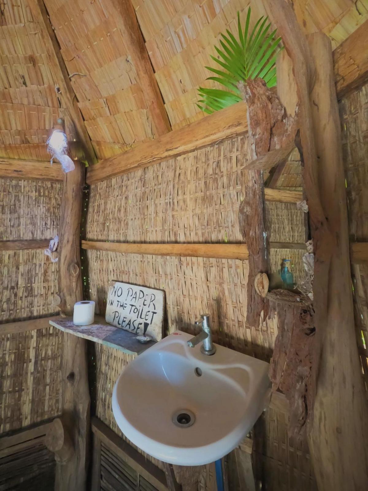 Standard Bungalow with Sea View - Shared Bathroom - Photo 7