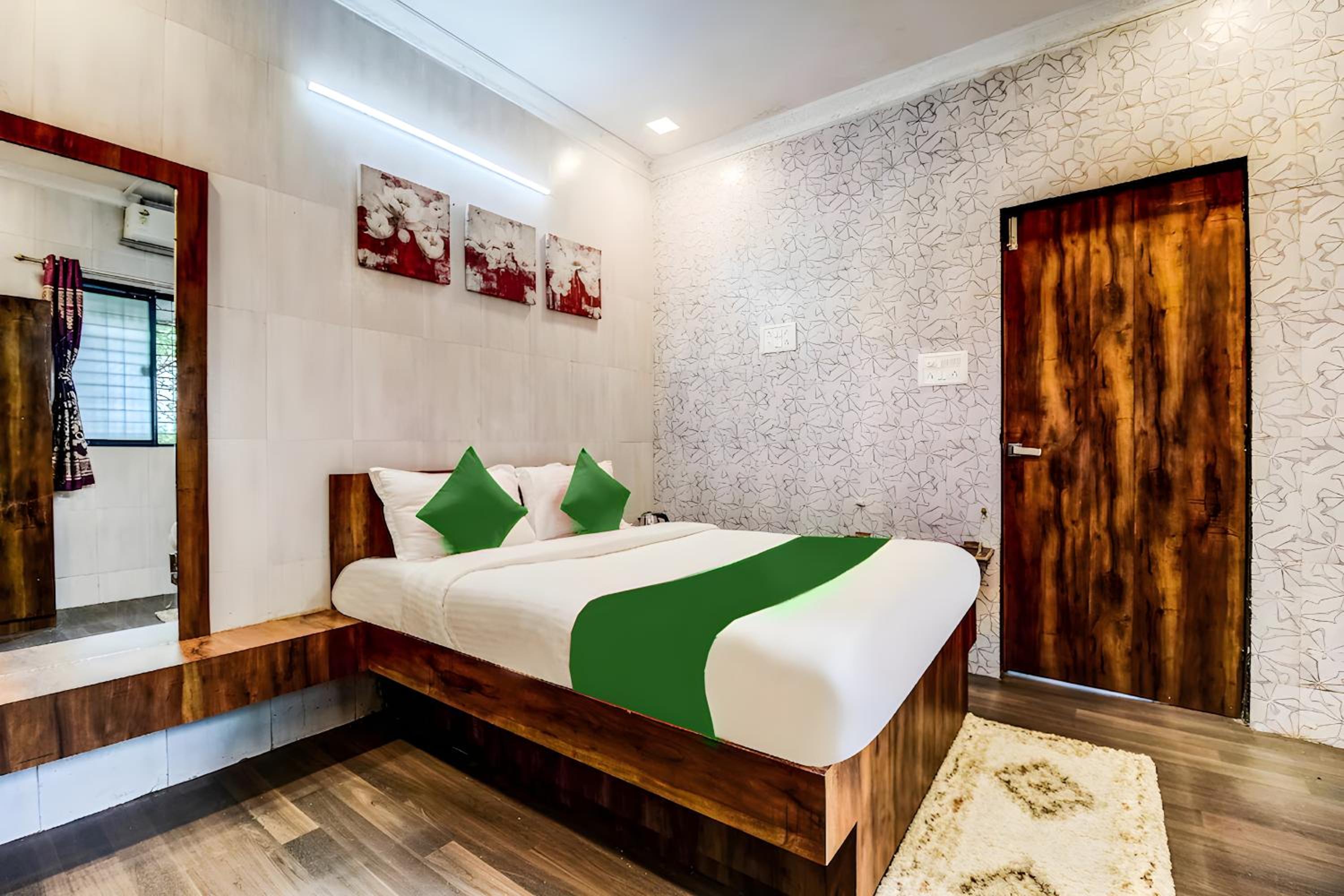 Suite with Garden View photo 2