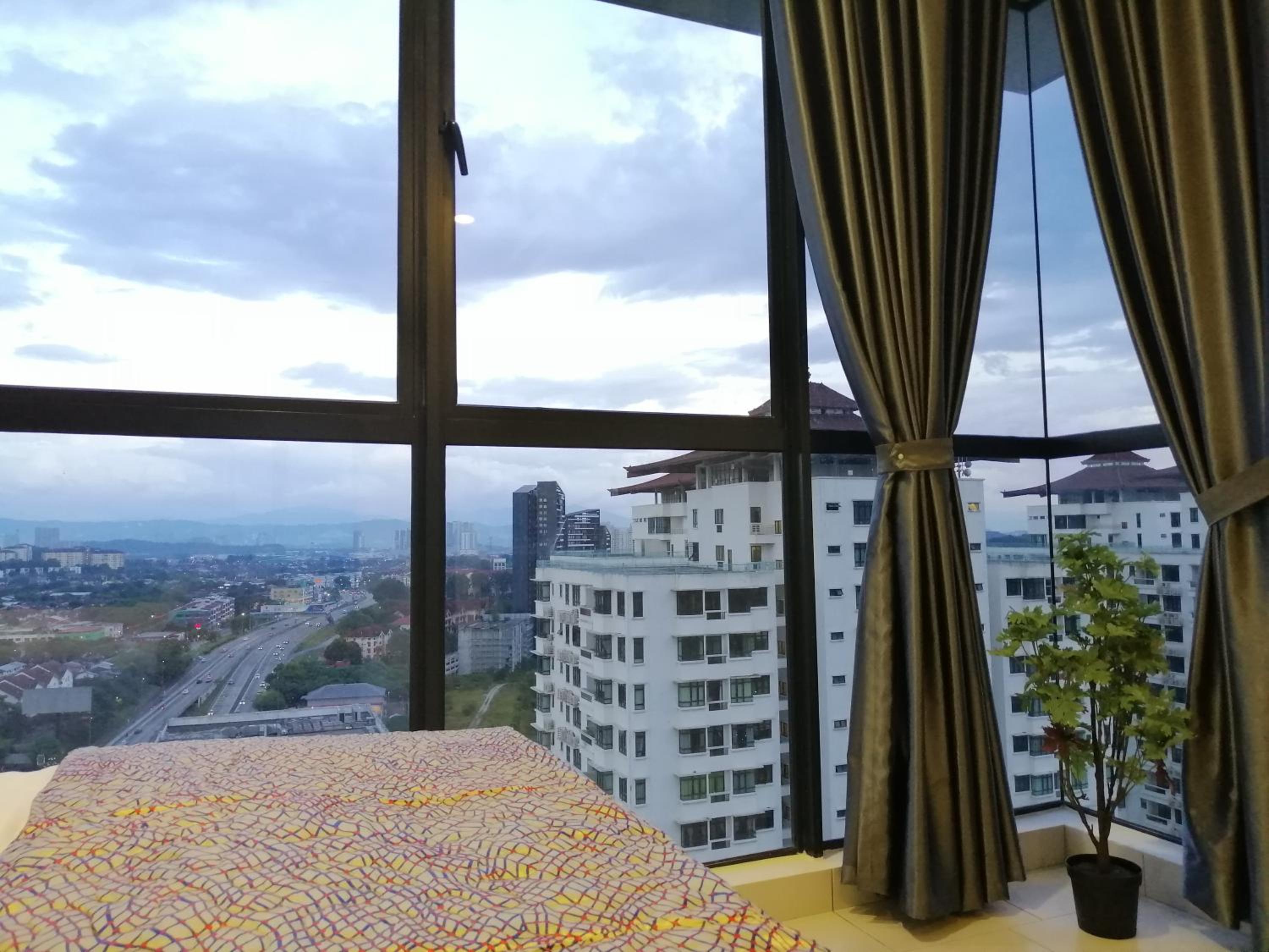 Deluxe Suite - Photo 7