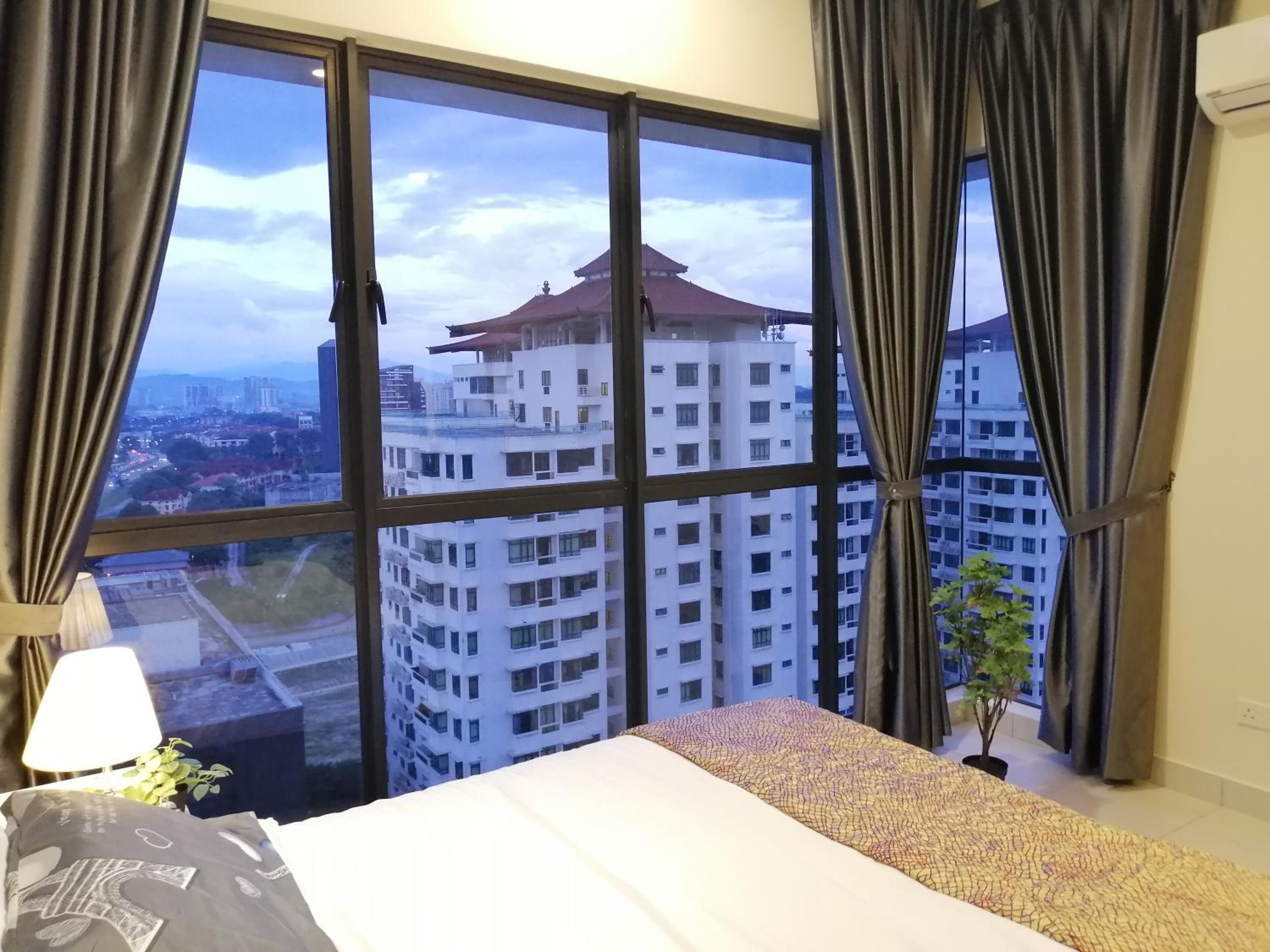 Deluxe Suite - Photo 6