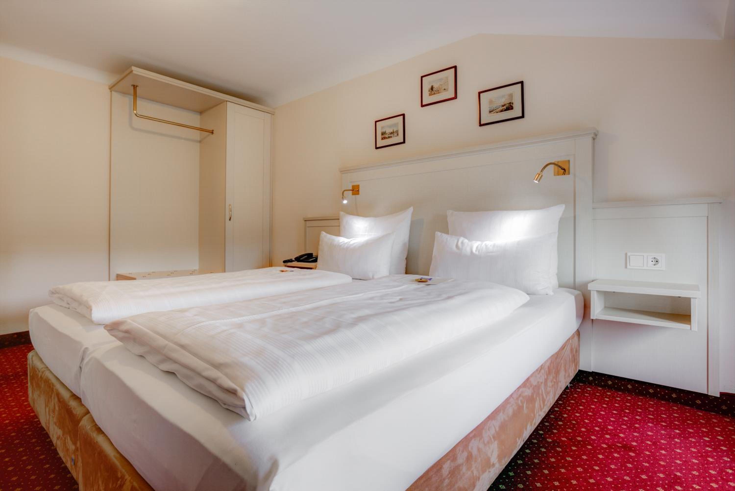 Classic Room - Photo 7