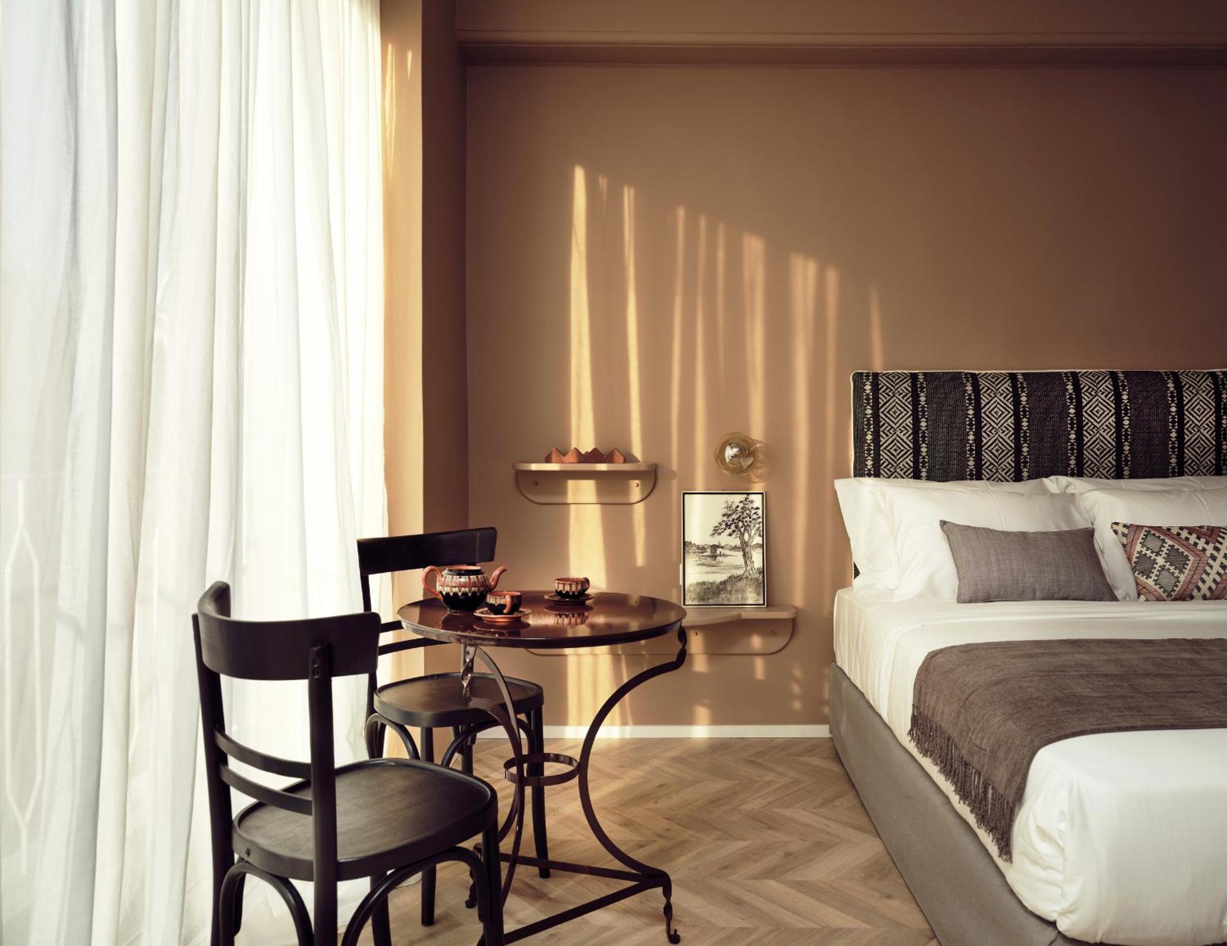 Deluxe Suite photo 2
